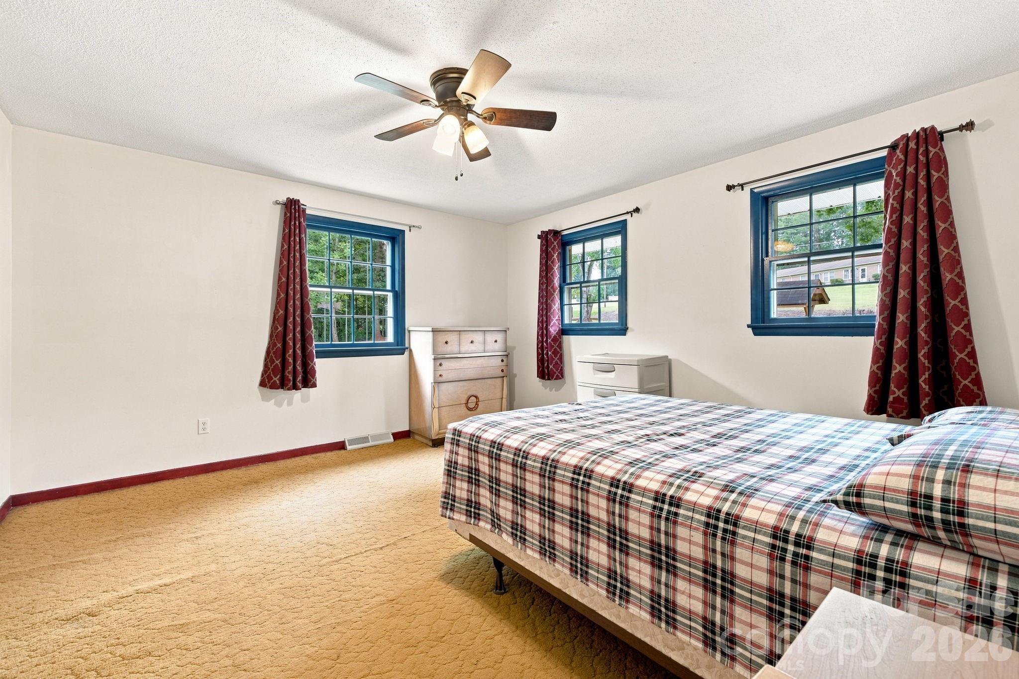 1714 Lazenby Street Property Photo 16