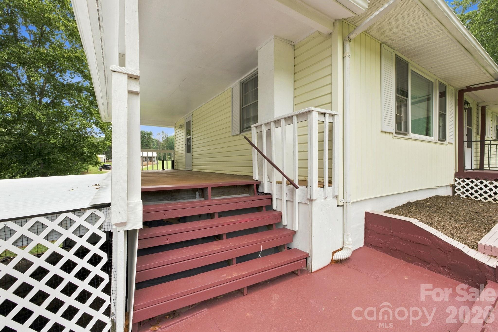 1714 Lazenby Street Property Photo 33