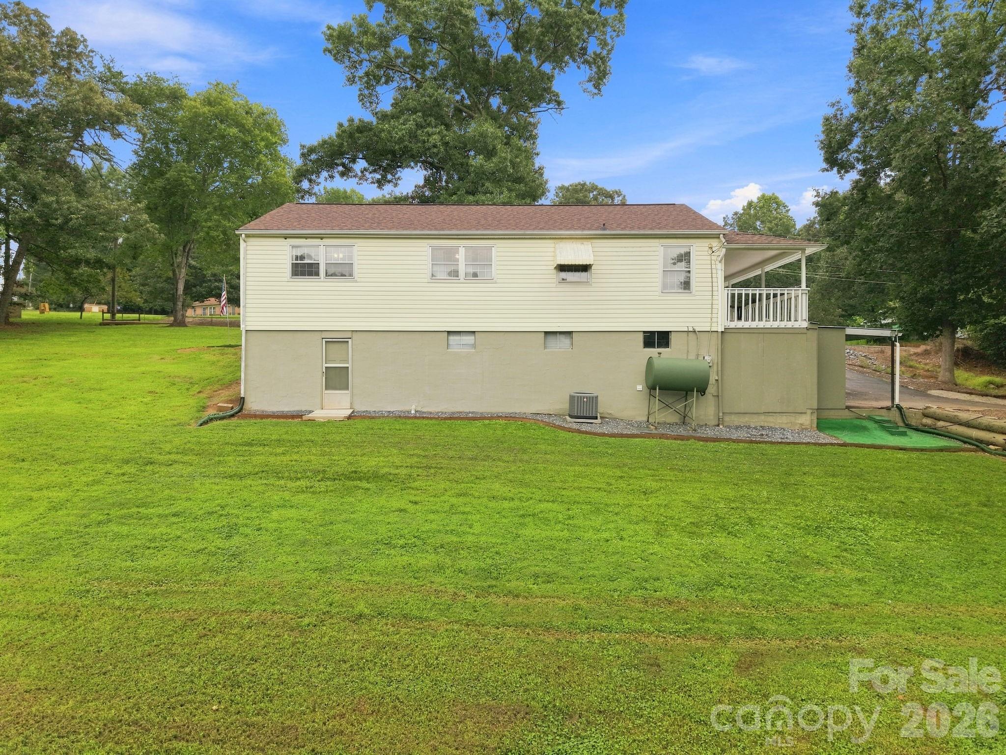 1714 Lazenby Street Property Photo 36