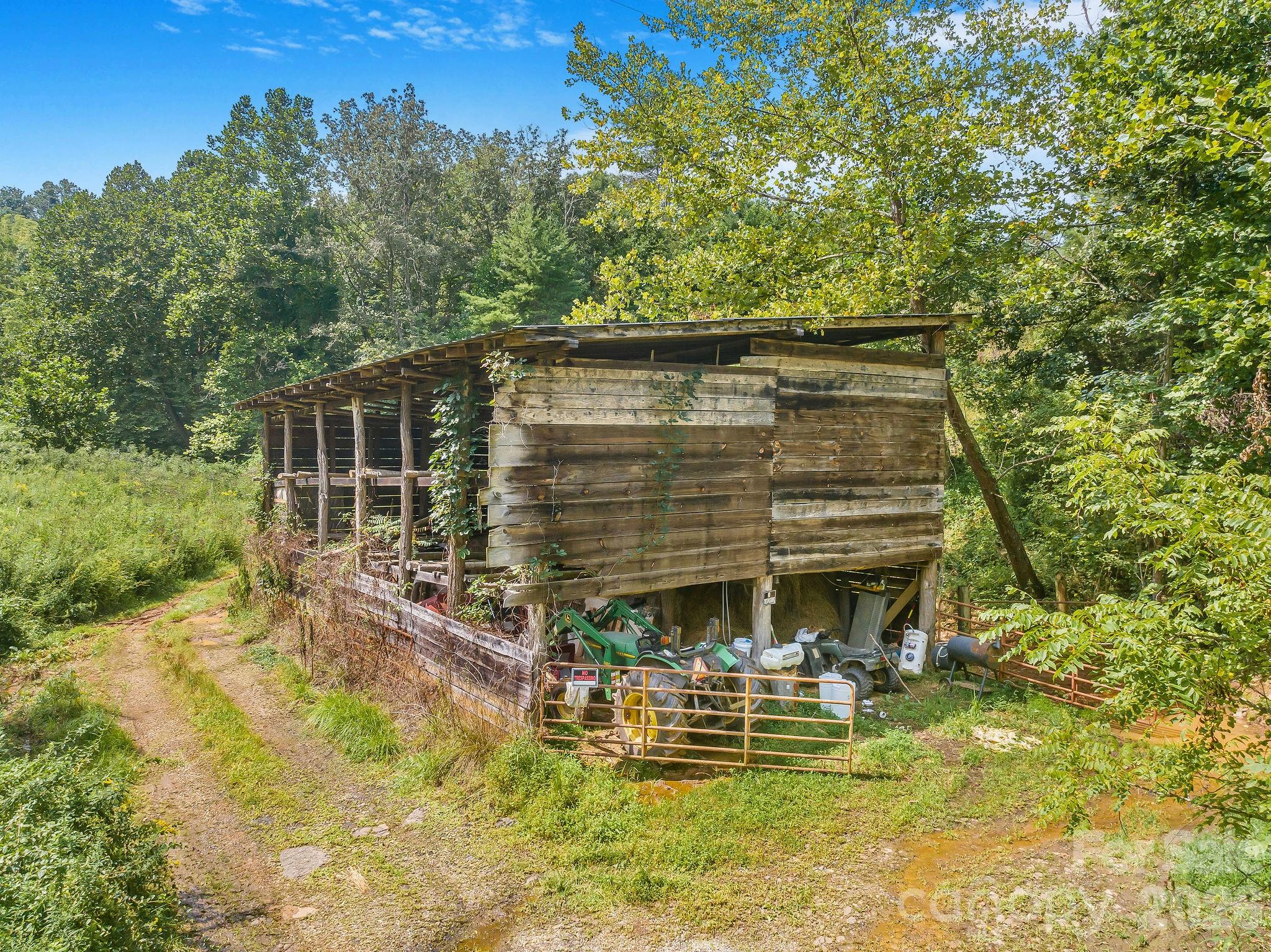 99999 Meadows Town Road Property Photo 12