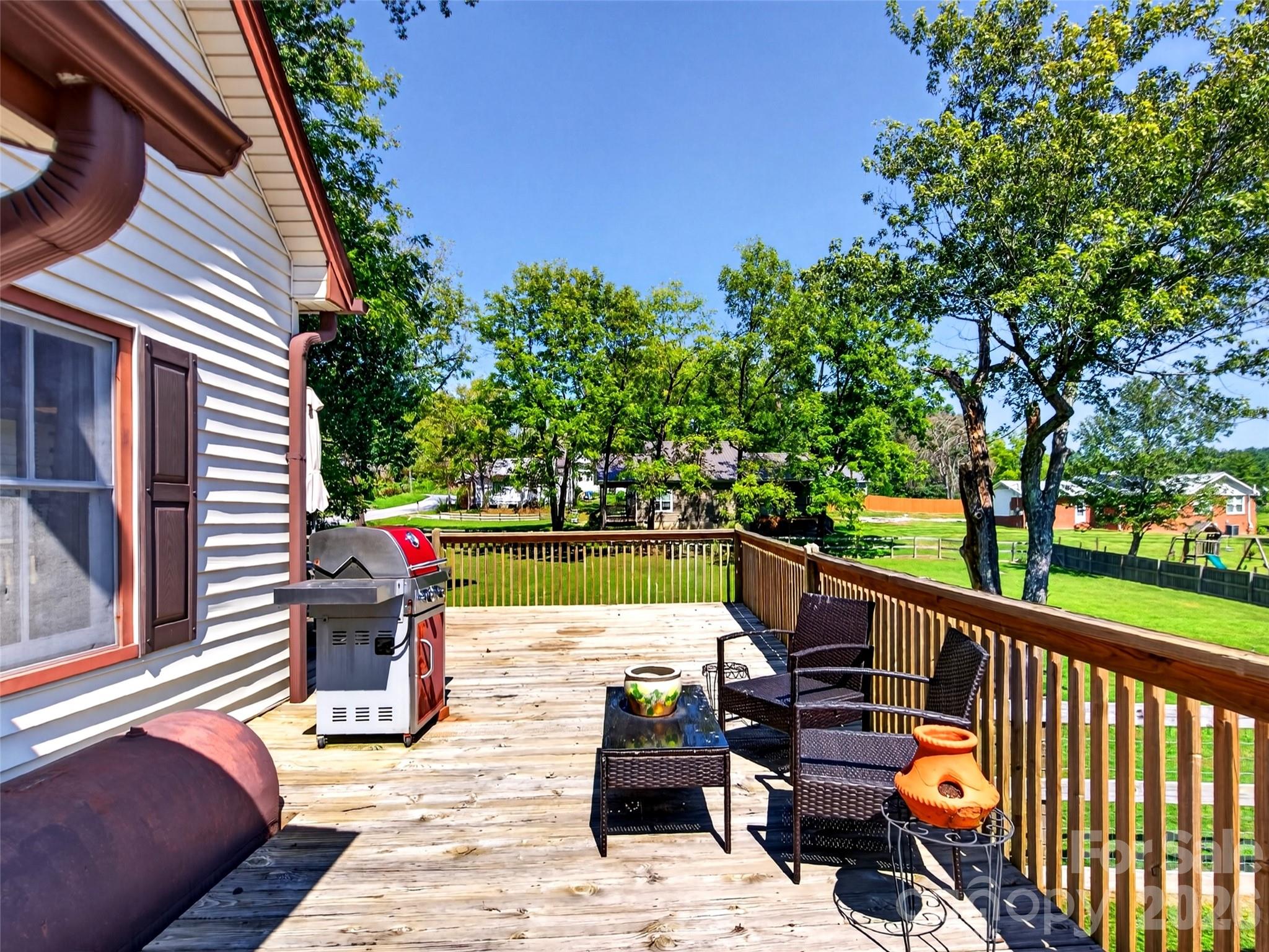 110 E Price Street Property Photo 40