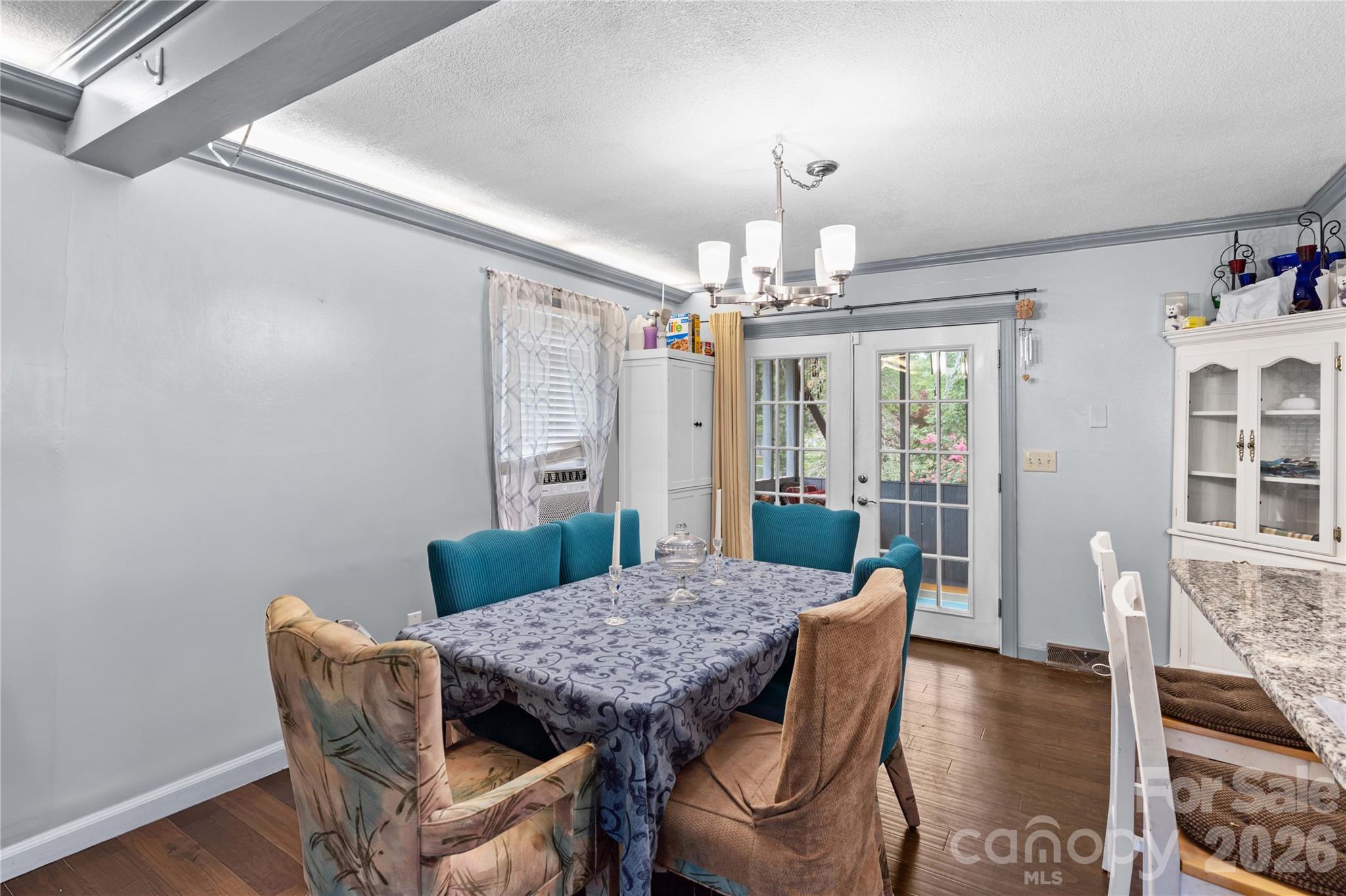 1130 24th Avenue Place Property Photo 9