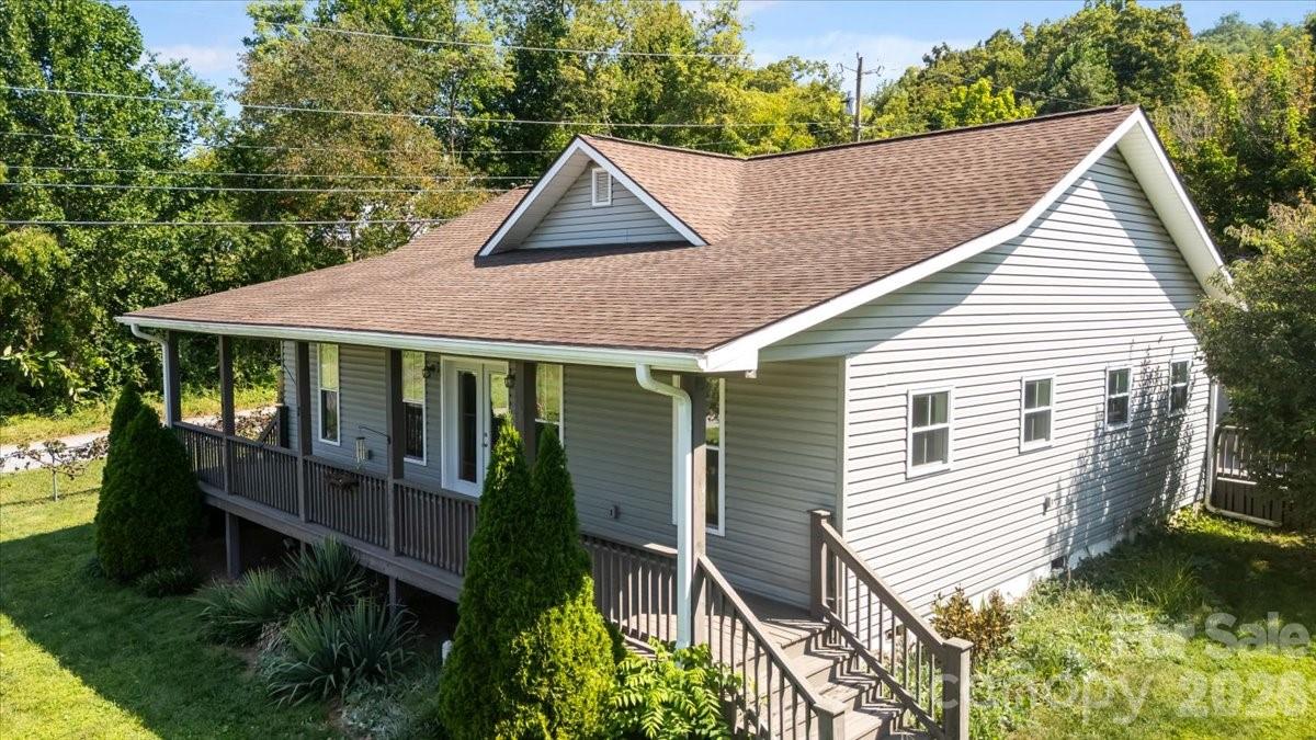 2 Elkmont Place Property Photo 2