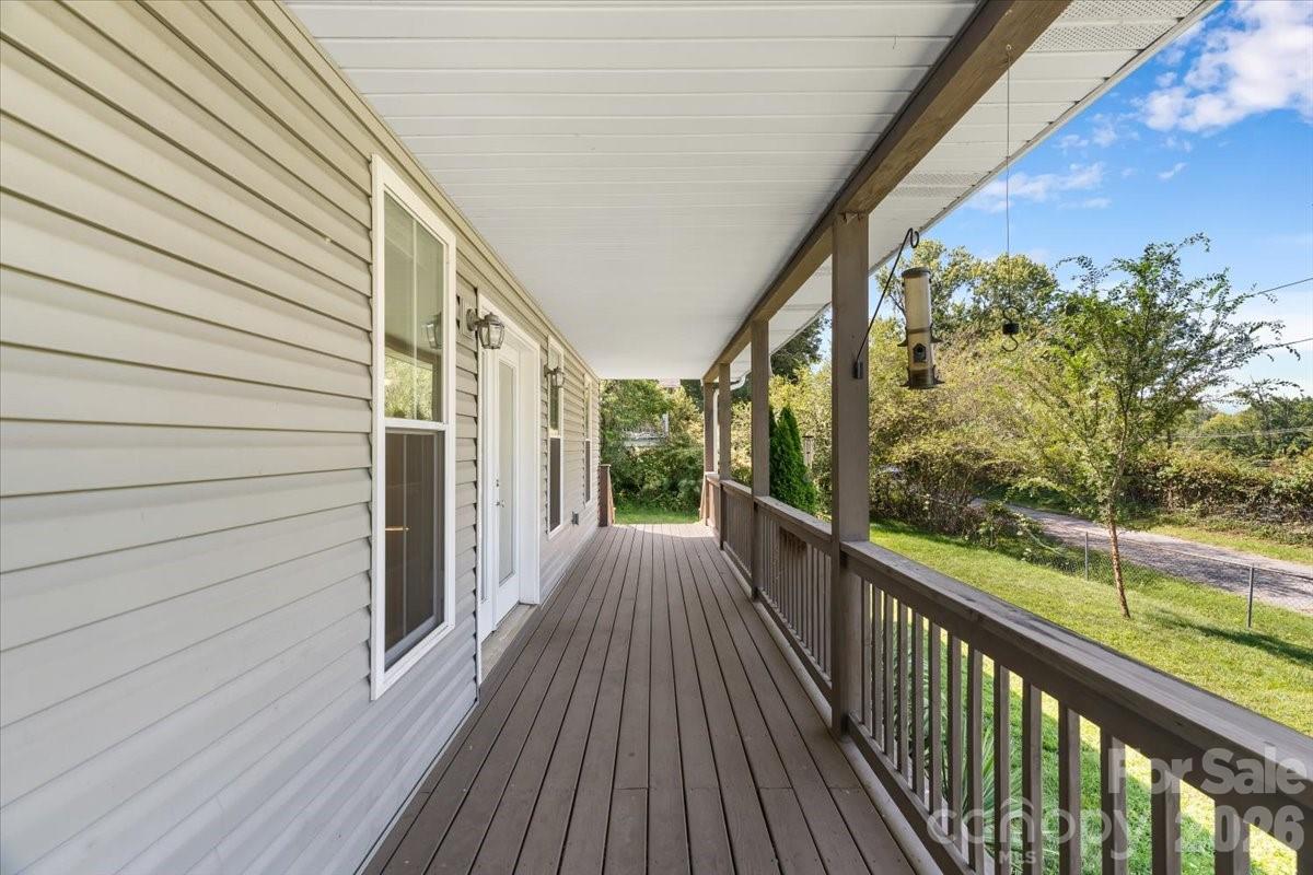 2 Elkmont Place Property Photo 4