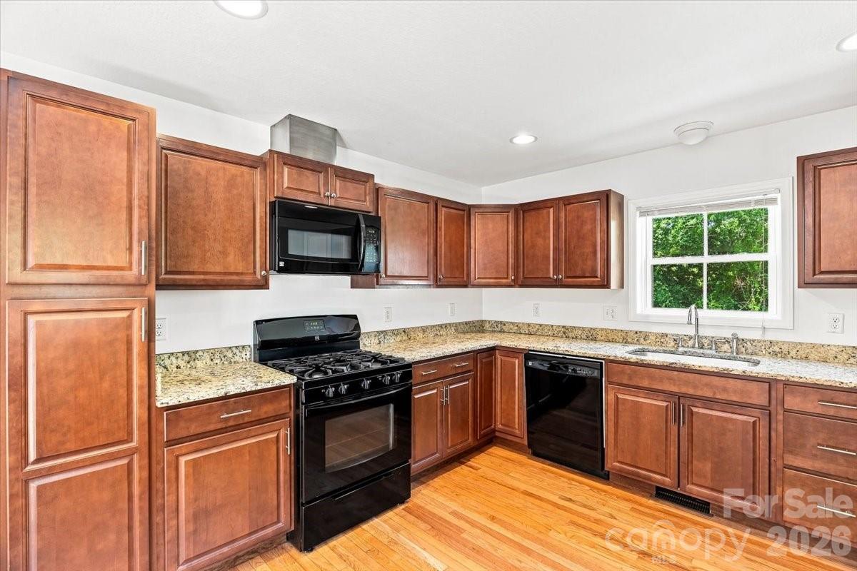 2 Elkmont Place Property Photo 7