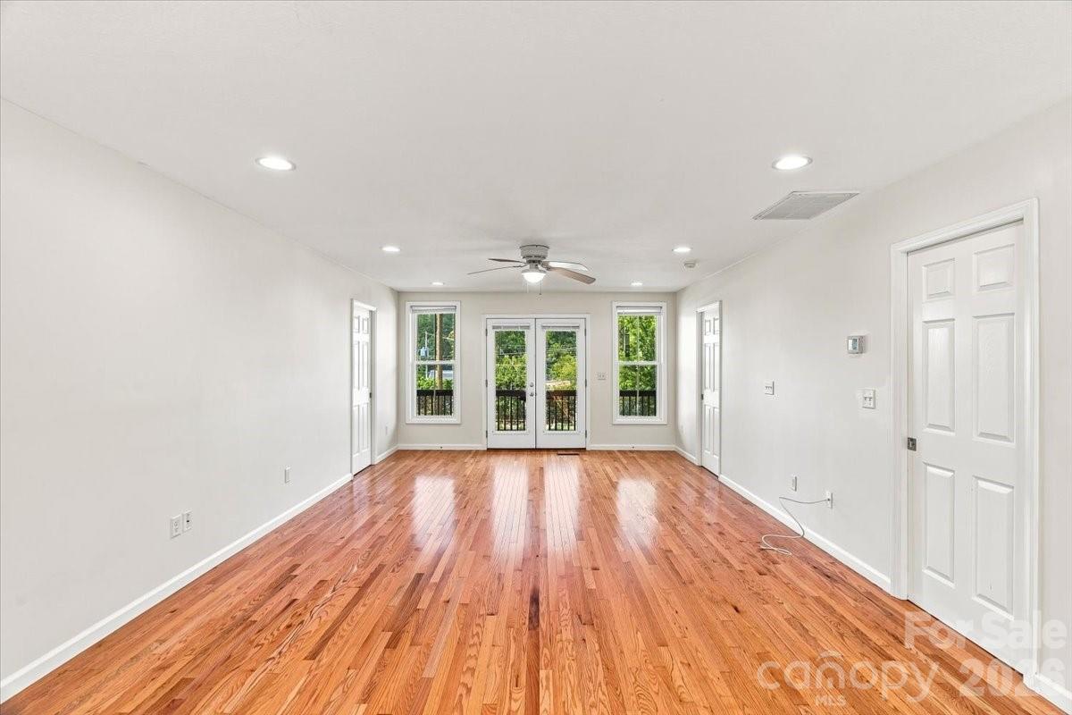 2 Elkmont Place Property Photo 12