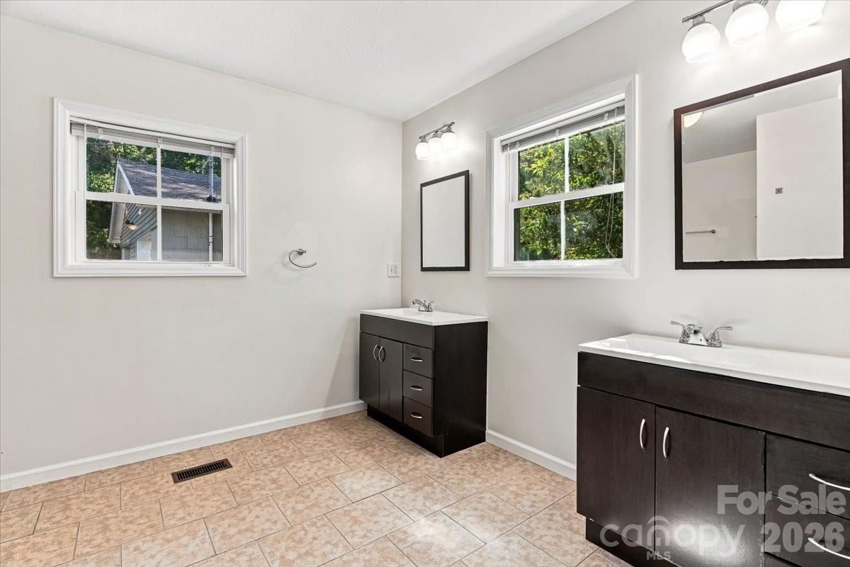 2 Elkmont Place Property Photo 24