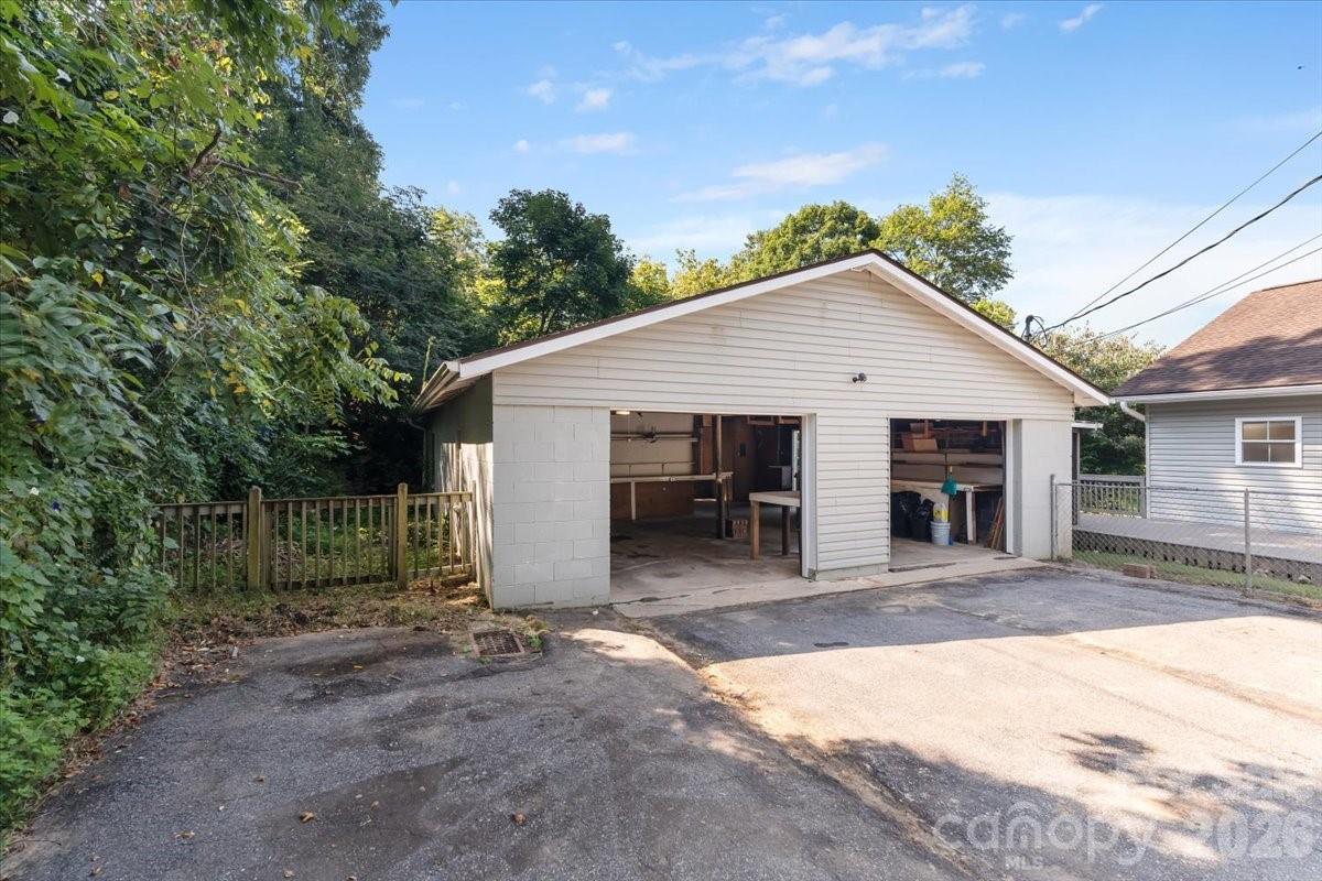 2 Elkmont Place Property Photo 26
