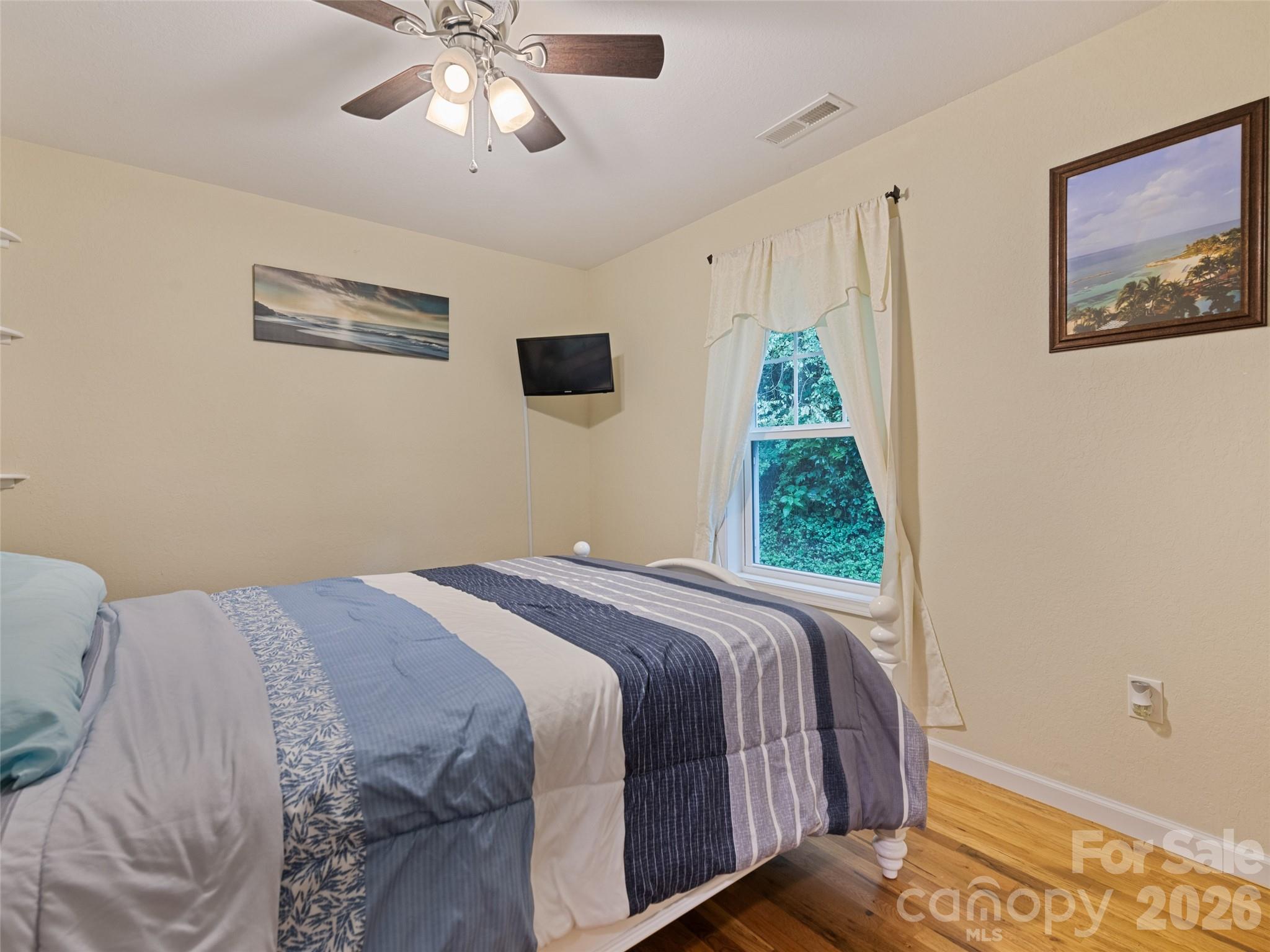 404 Loop Road Property Photo 16