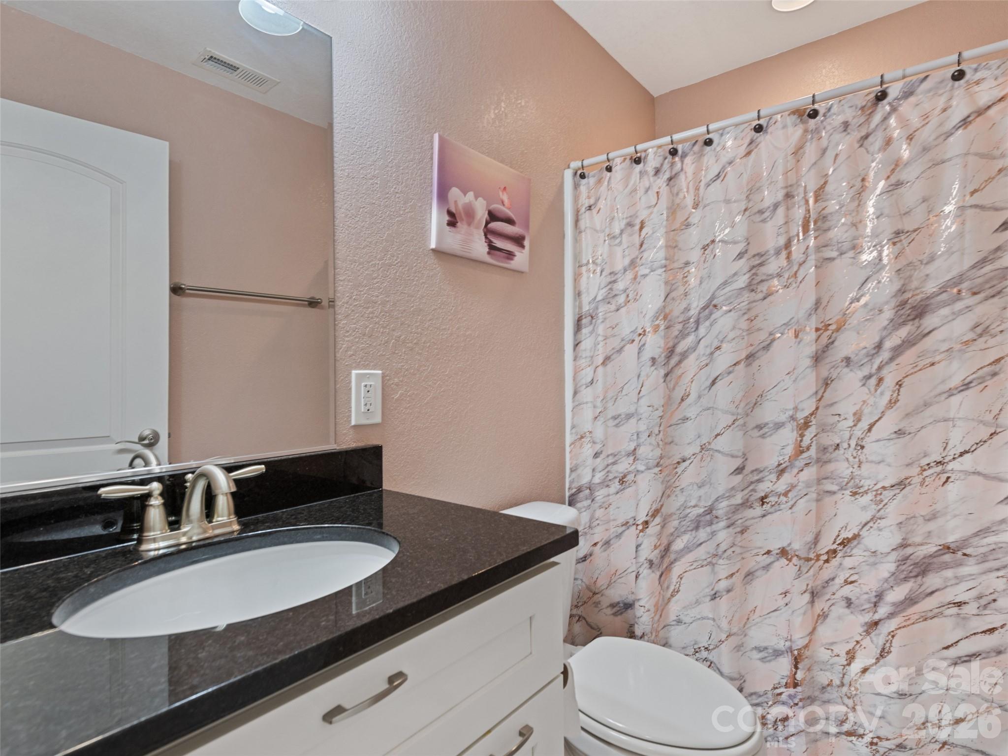 404 Loop Road Property Photo 18