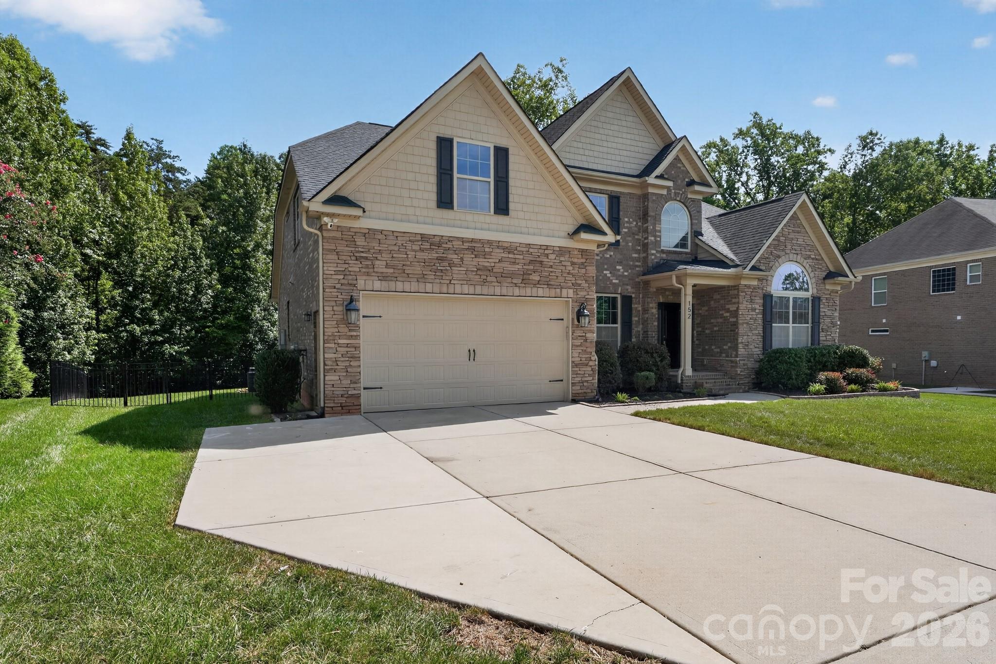 152 Kentmere Lane Property Photo 3