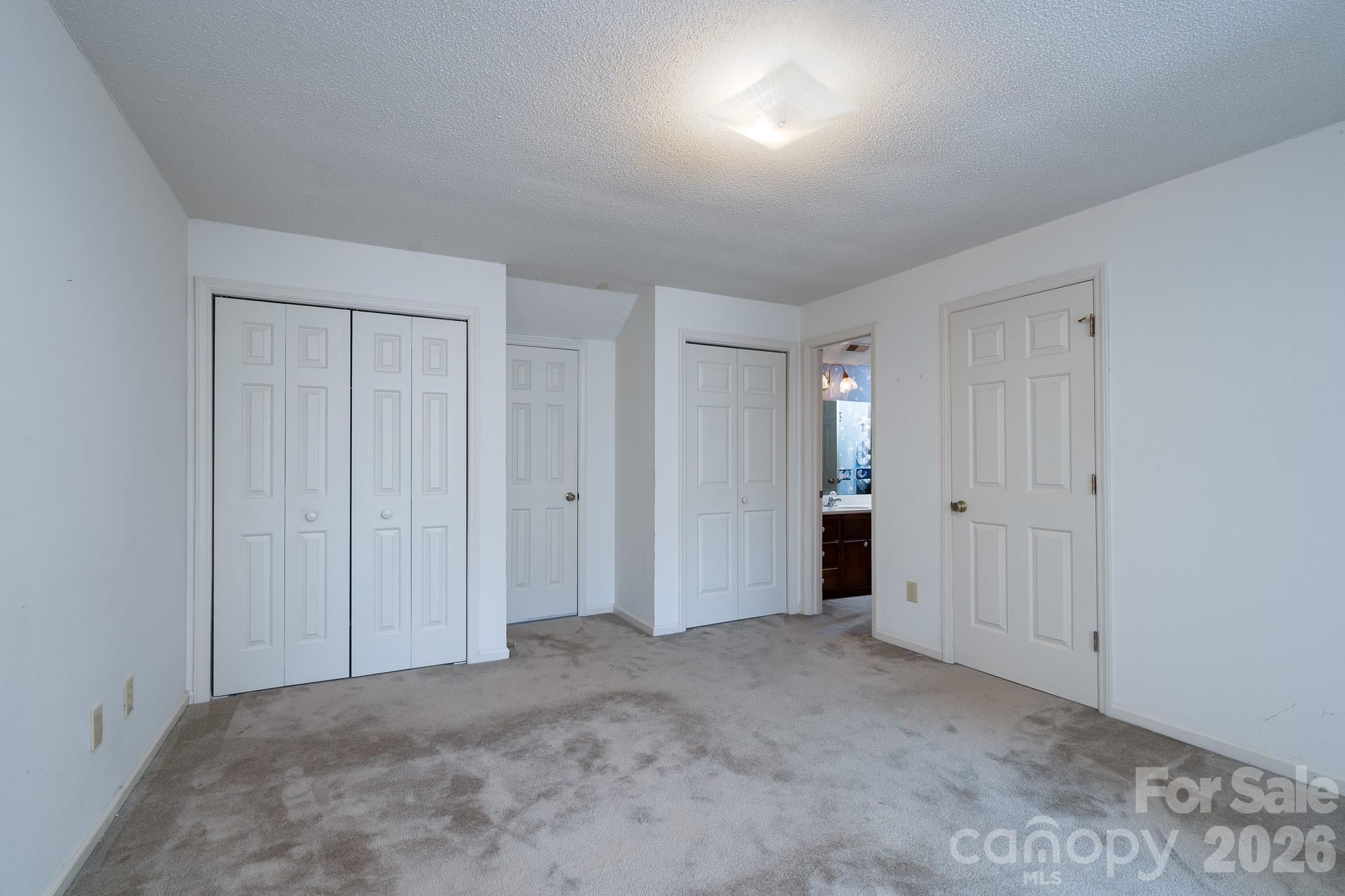 566 Camrose Circle Property Photo 15