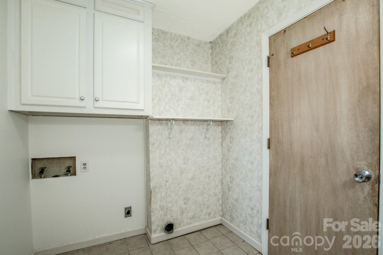 5311 Agner Drive Property Photo 14