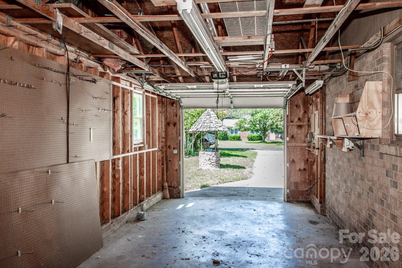 5311 Agner Drive Property Photo 18