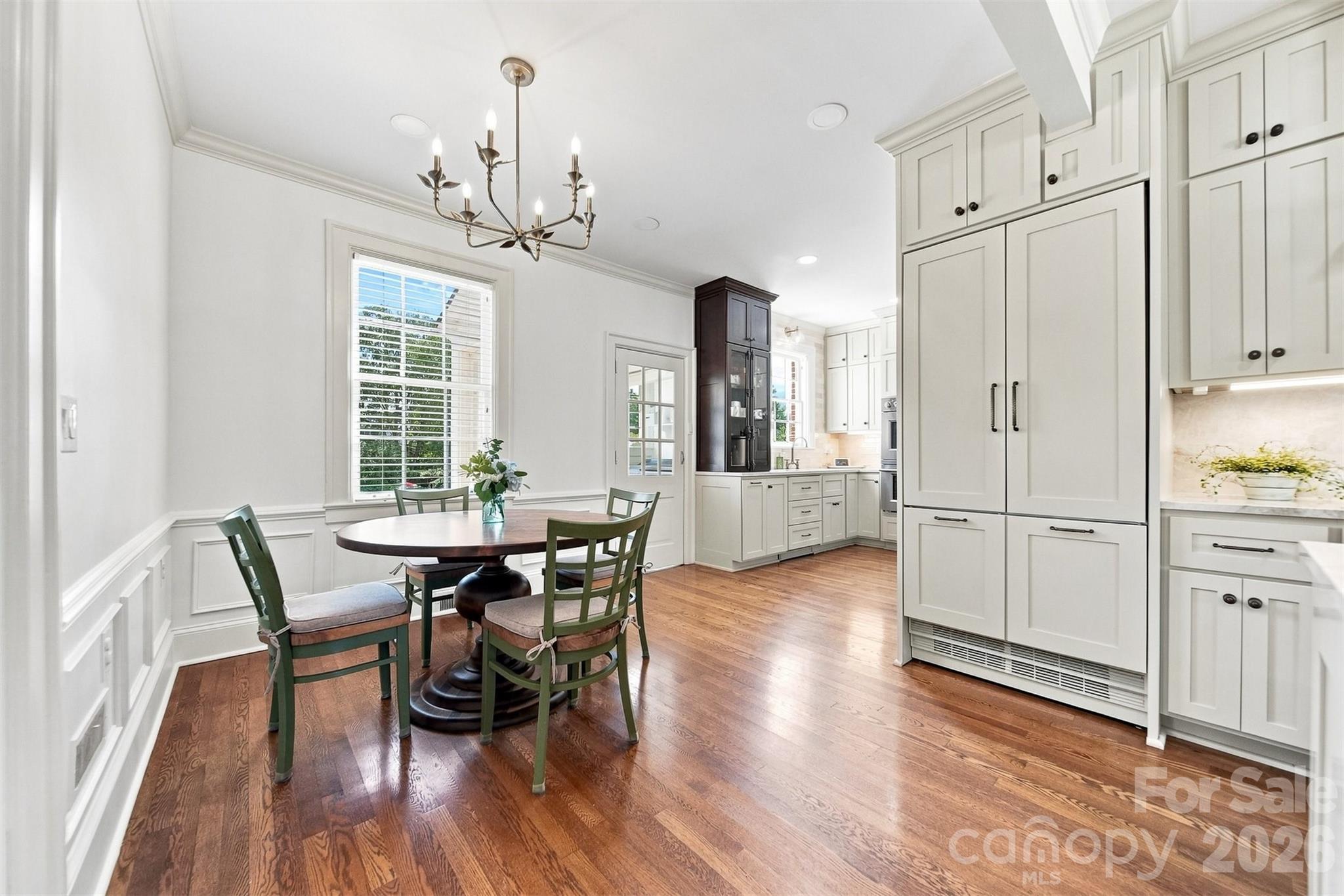525 2nd Avenue Property Photo 15