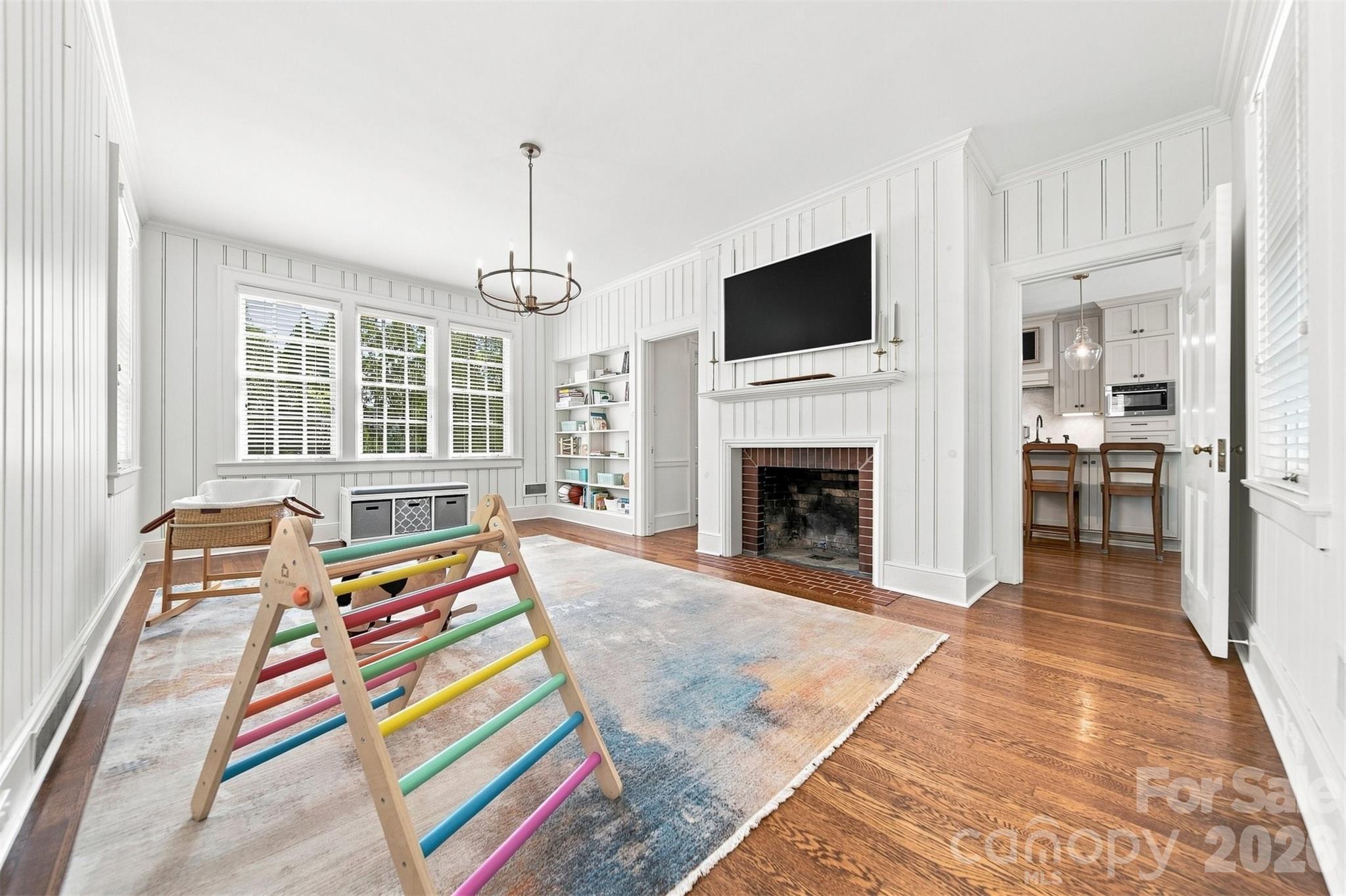 525 2nd Avenue Property Photo 19