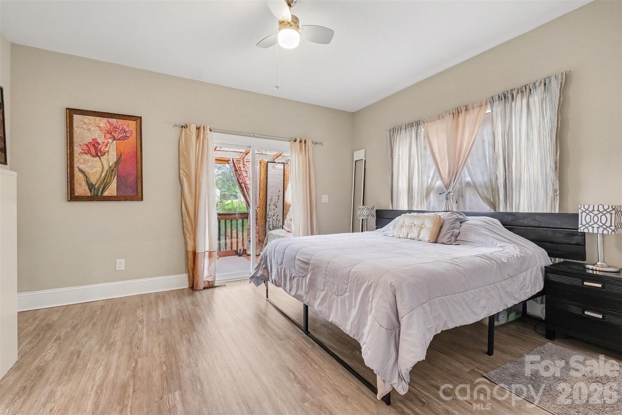 1042 Rosewood Drive Property Photo 17