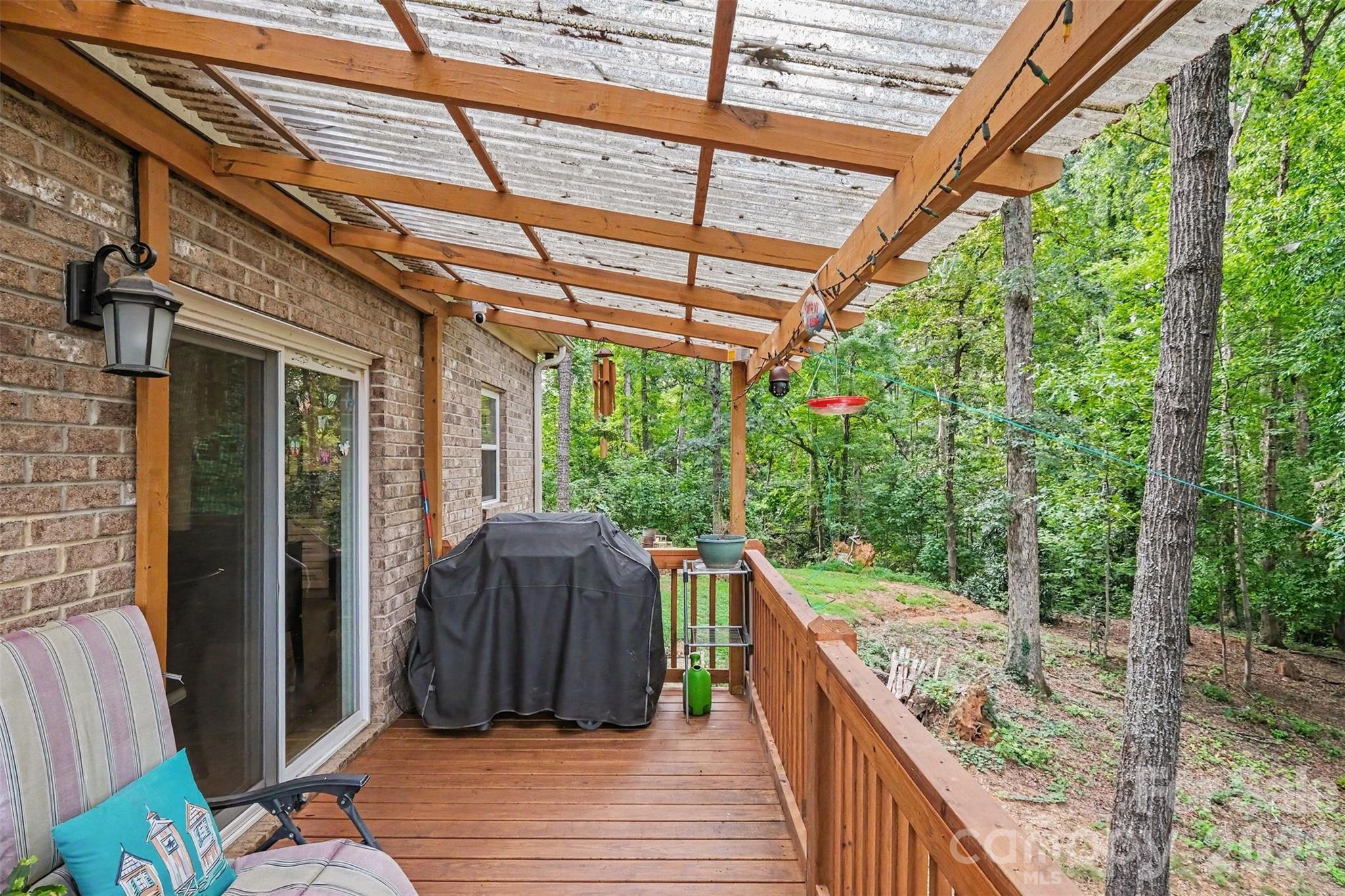 1042 Rosewood Drive Property Photo 26