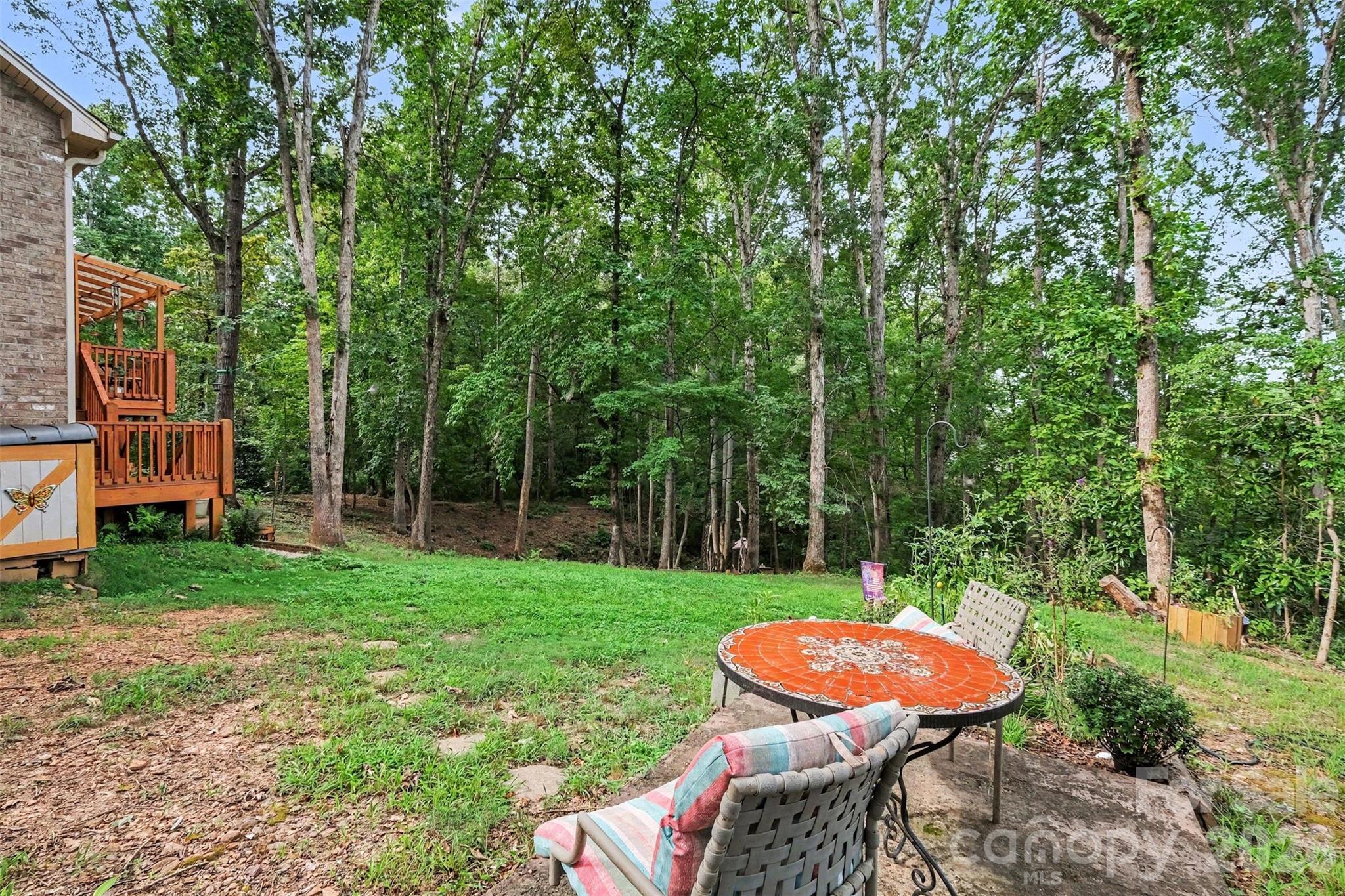 1042 Rosewood Drive Property Photo 30