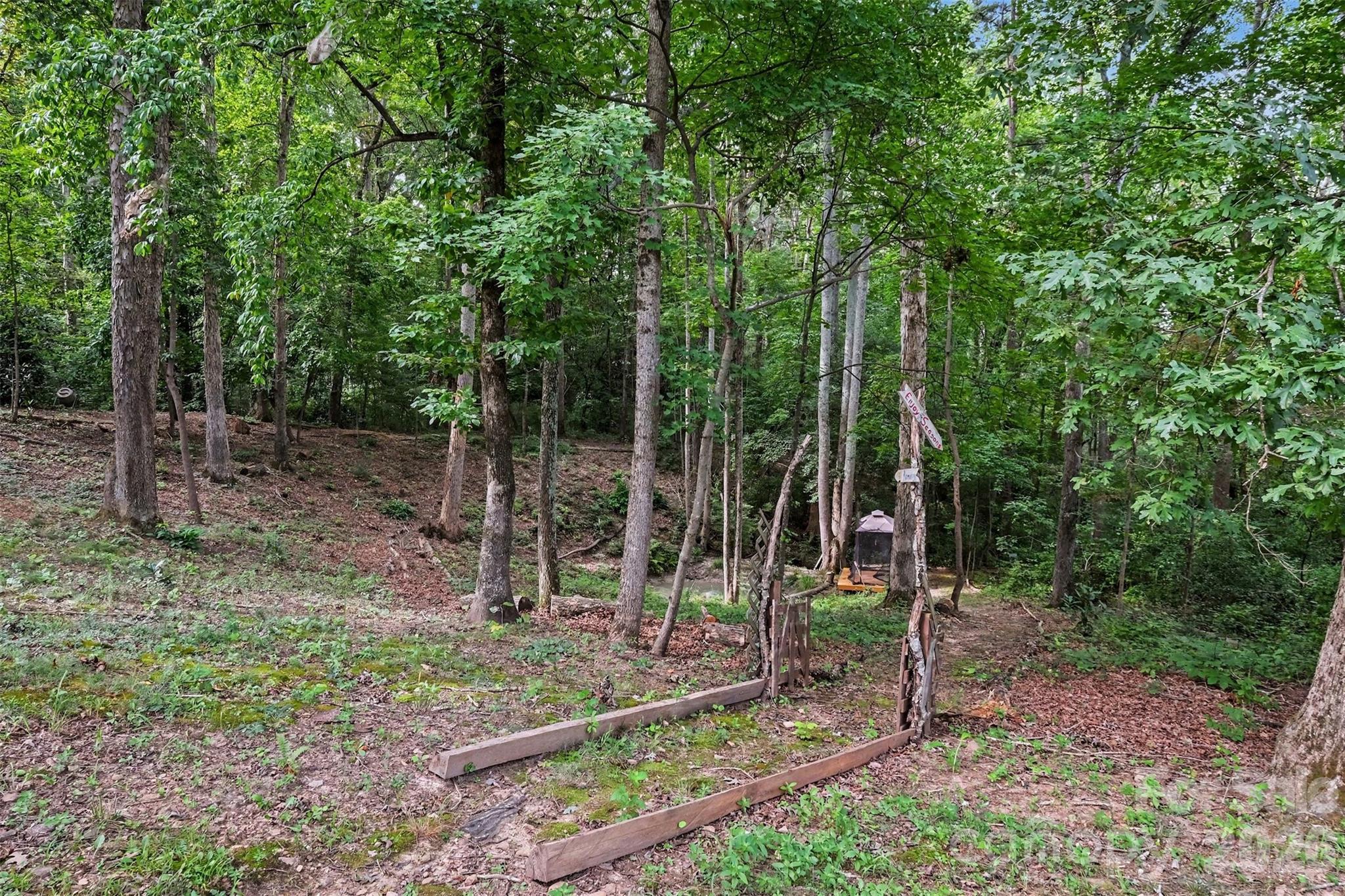 1042 Rosewood Drive Property Photo 37