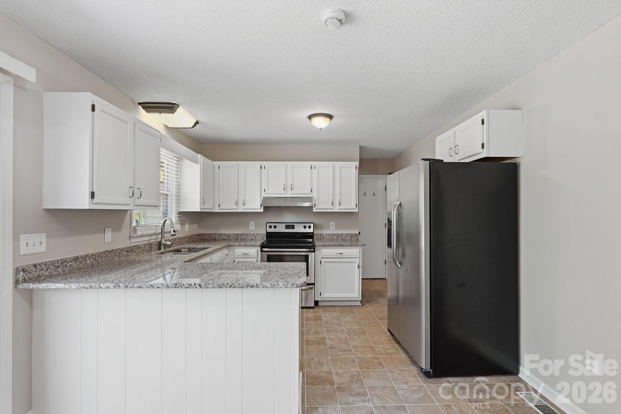 3028 Dylan Place Property Photo 5