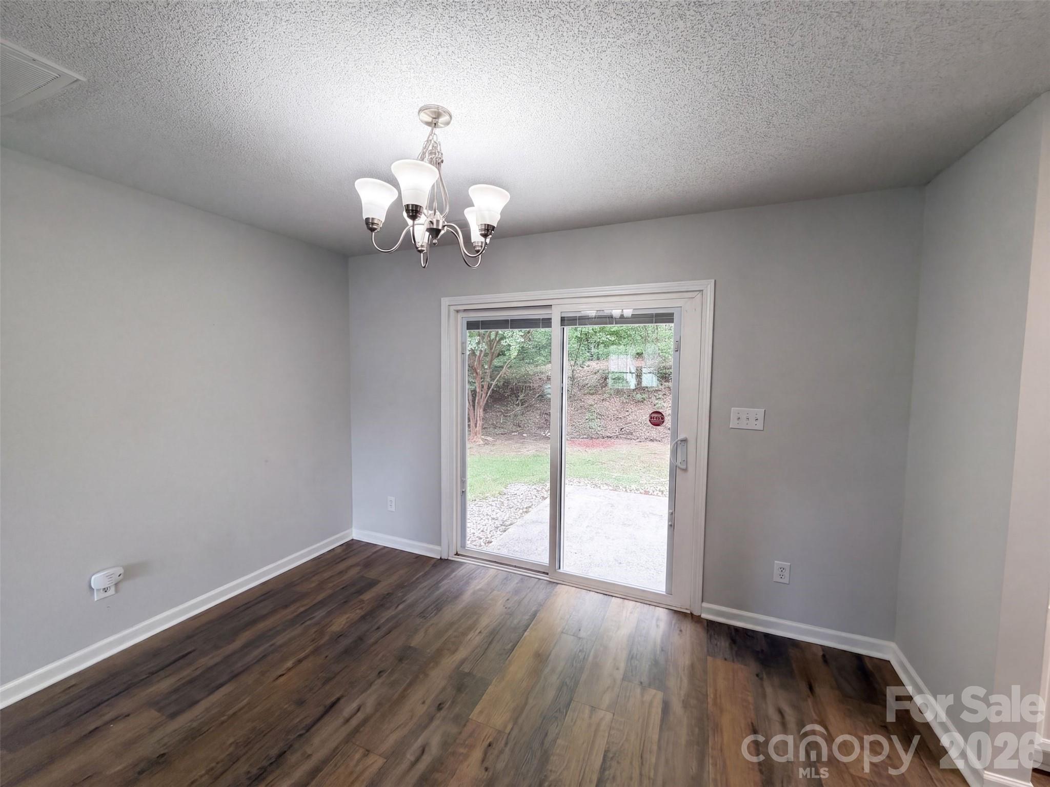 1412 Bells Knox Road Property Photo 6