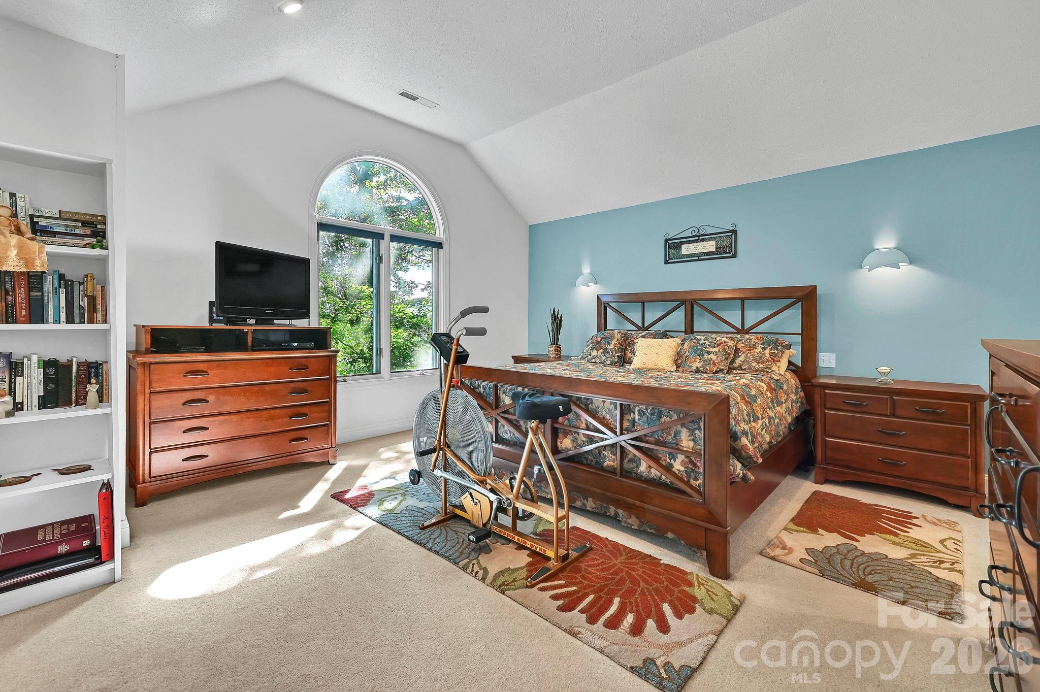 25 Weston Heights Drive Property Photo 19
