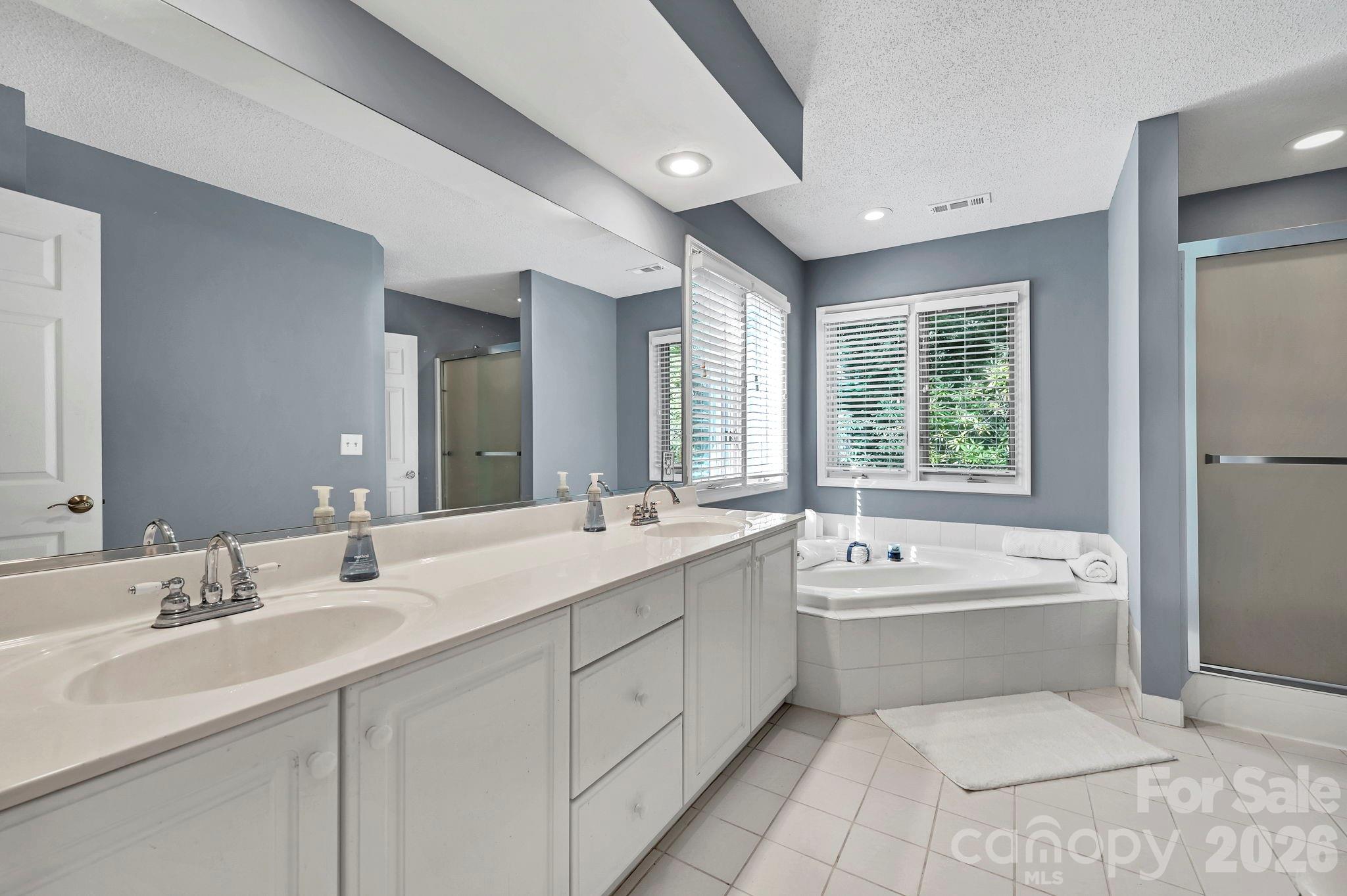 25 Weston Heights Drive Property Photo 22