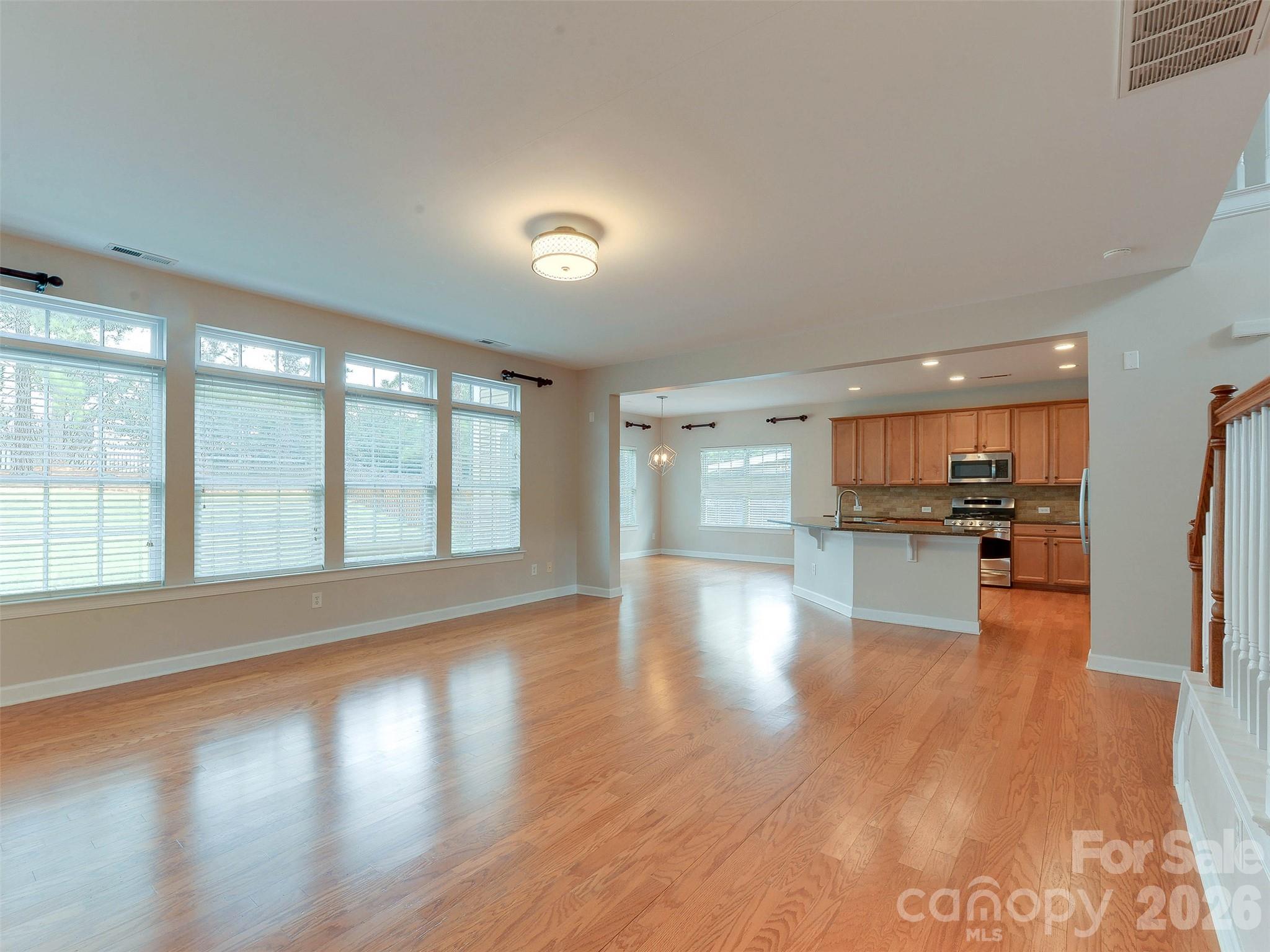 5915 Trailwater Road Property Photo 13