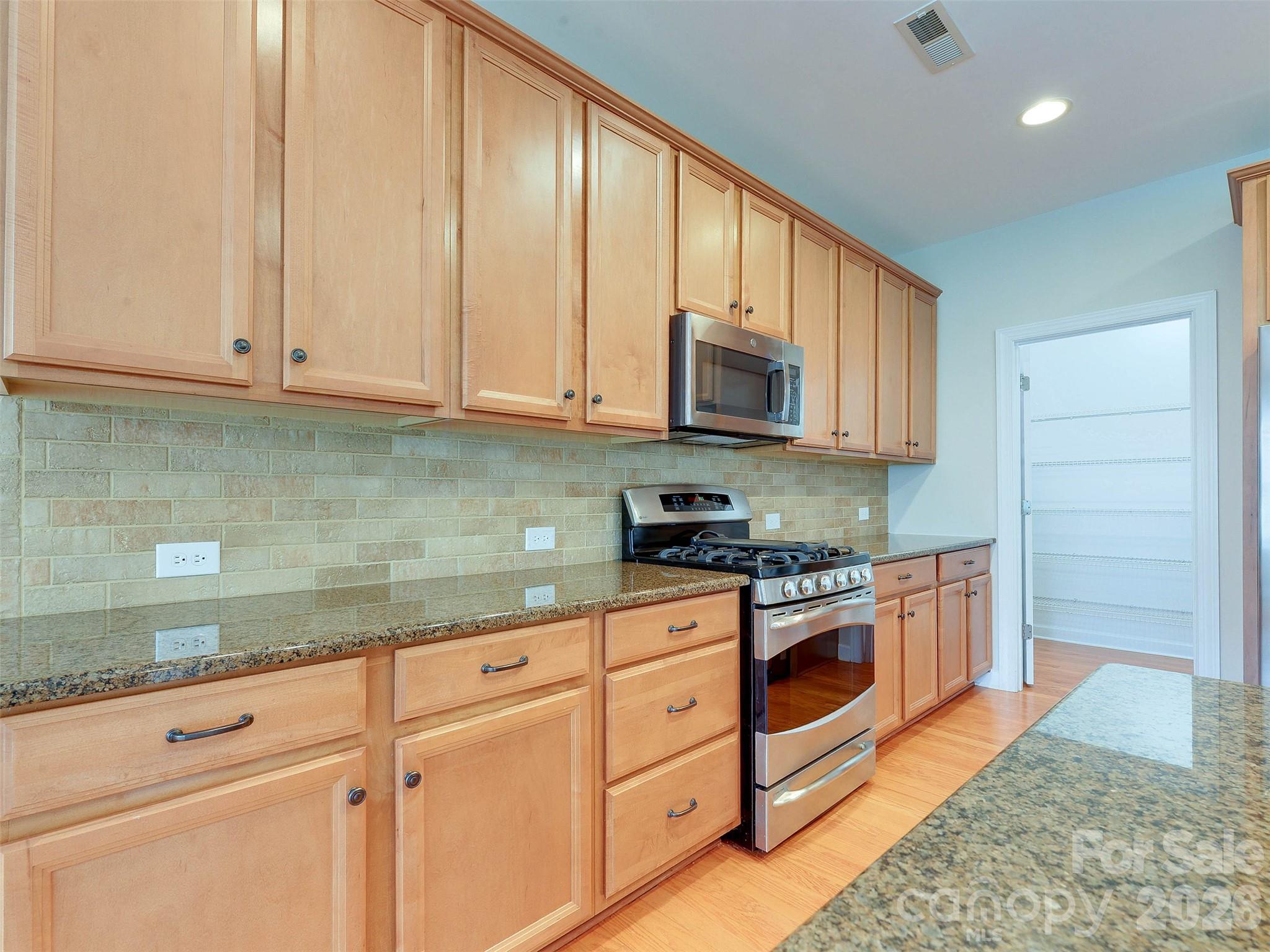 5915 Trailwater Road Property Photo 18
