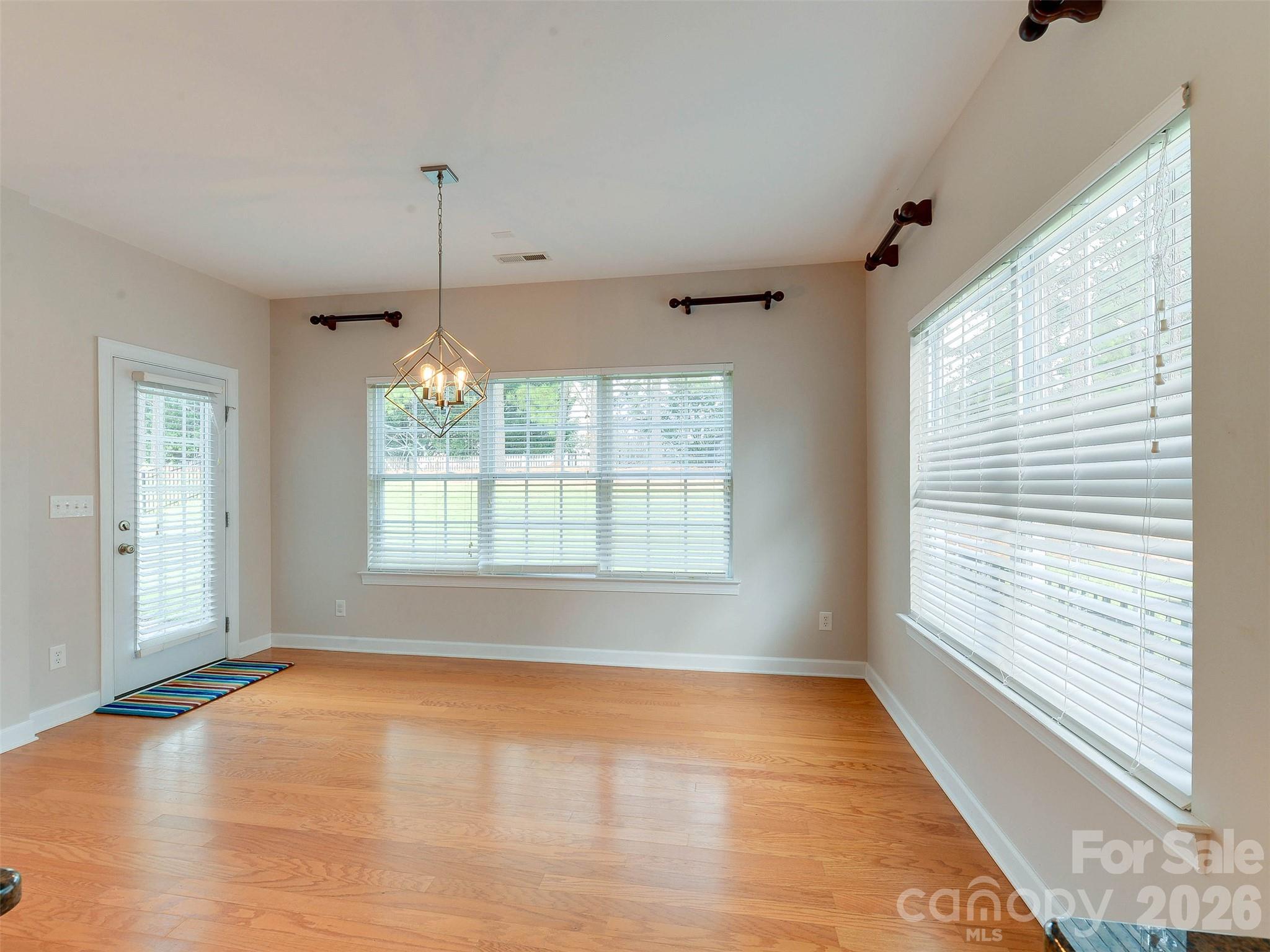 5915 Trailwater Road Property Photo 23