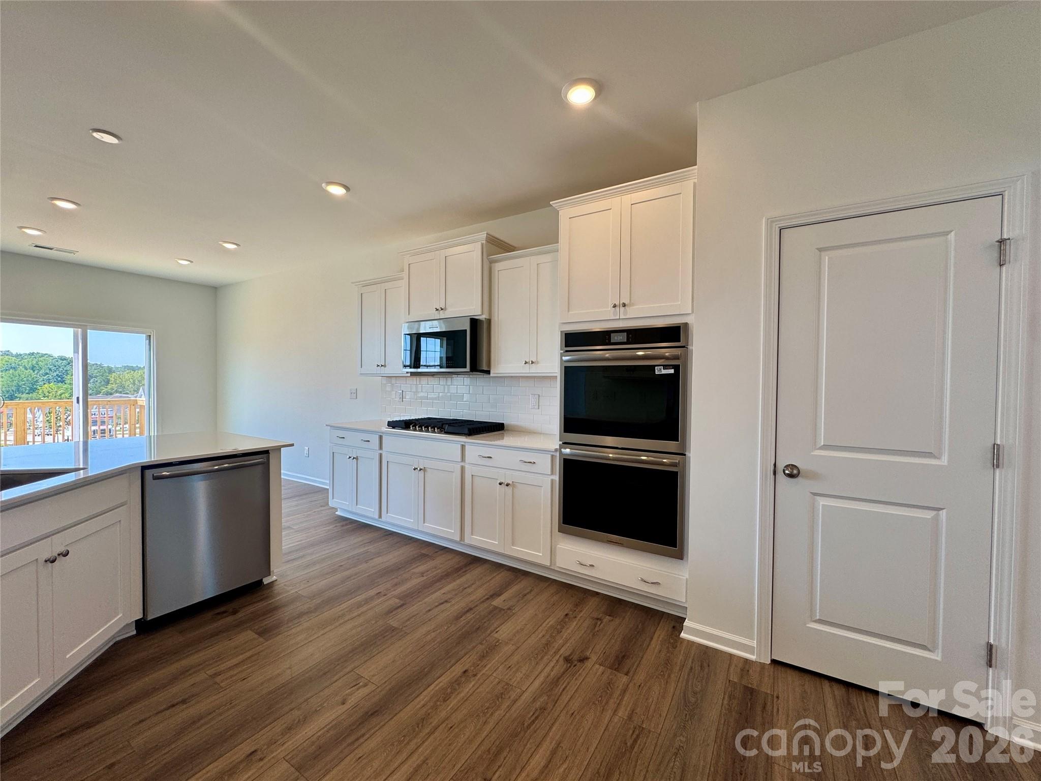 1621 Grassy Knoll Trail Property Photo 6