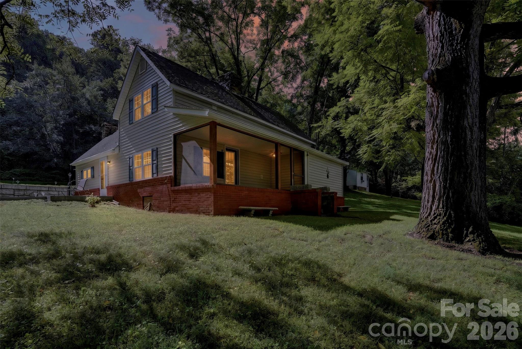 168 Huntley Road Property Photo 2
