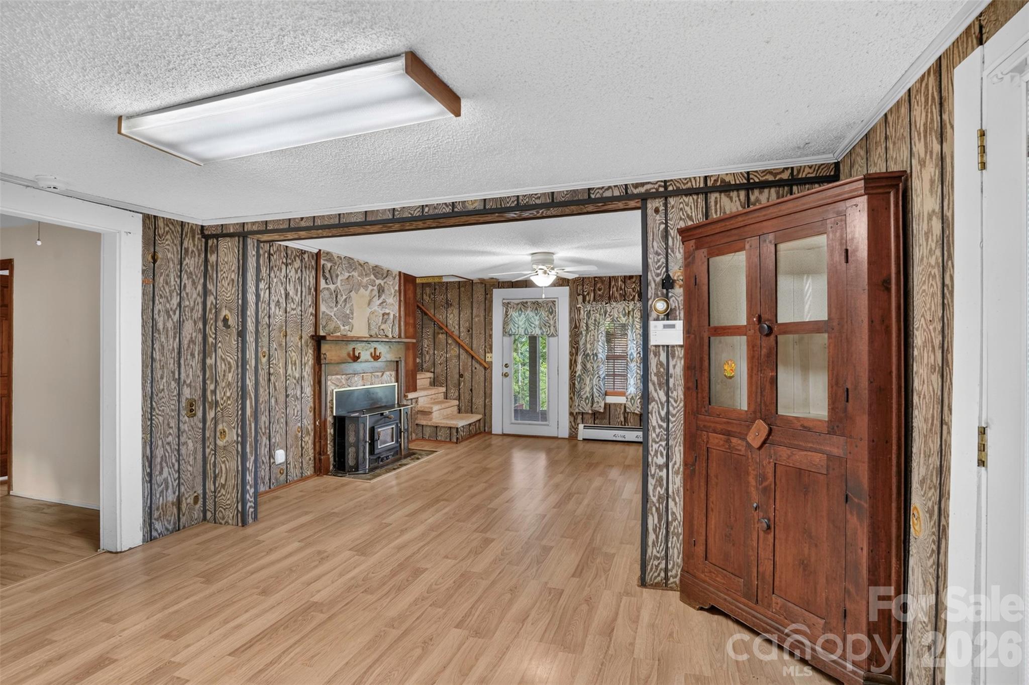 168 Huntley Road Property Photo 8