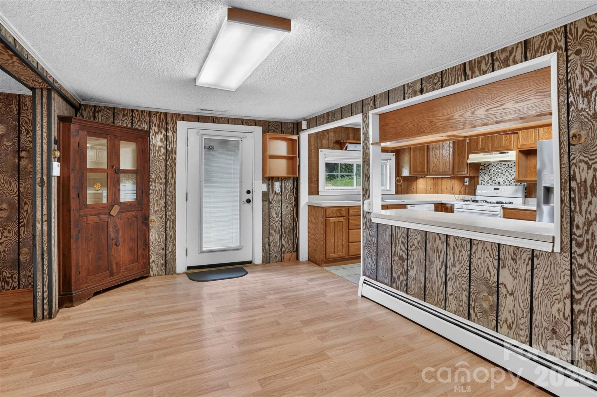 168 Huntley Road Property Photo 9