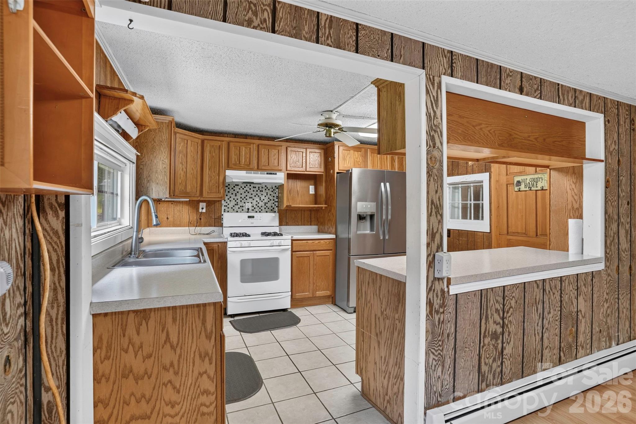 168 Huntley Road Property Photo 10