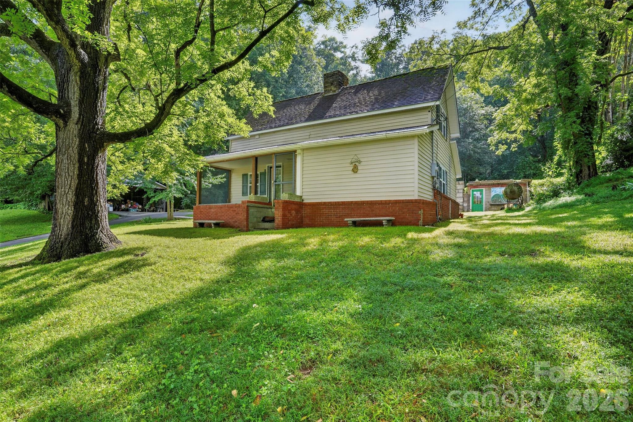 168 Huntley Road Property Photo 28