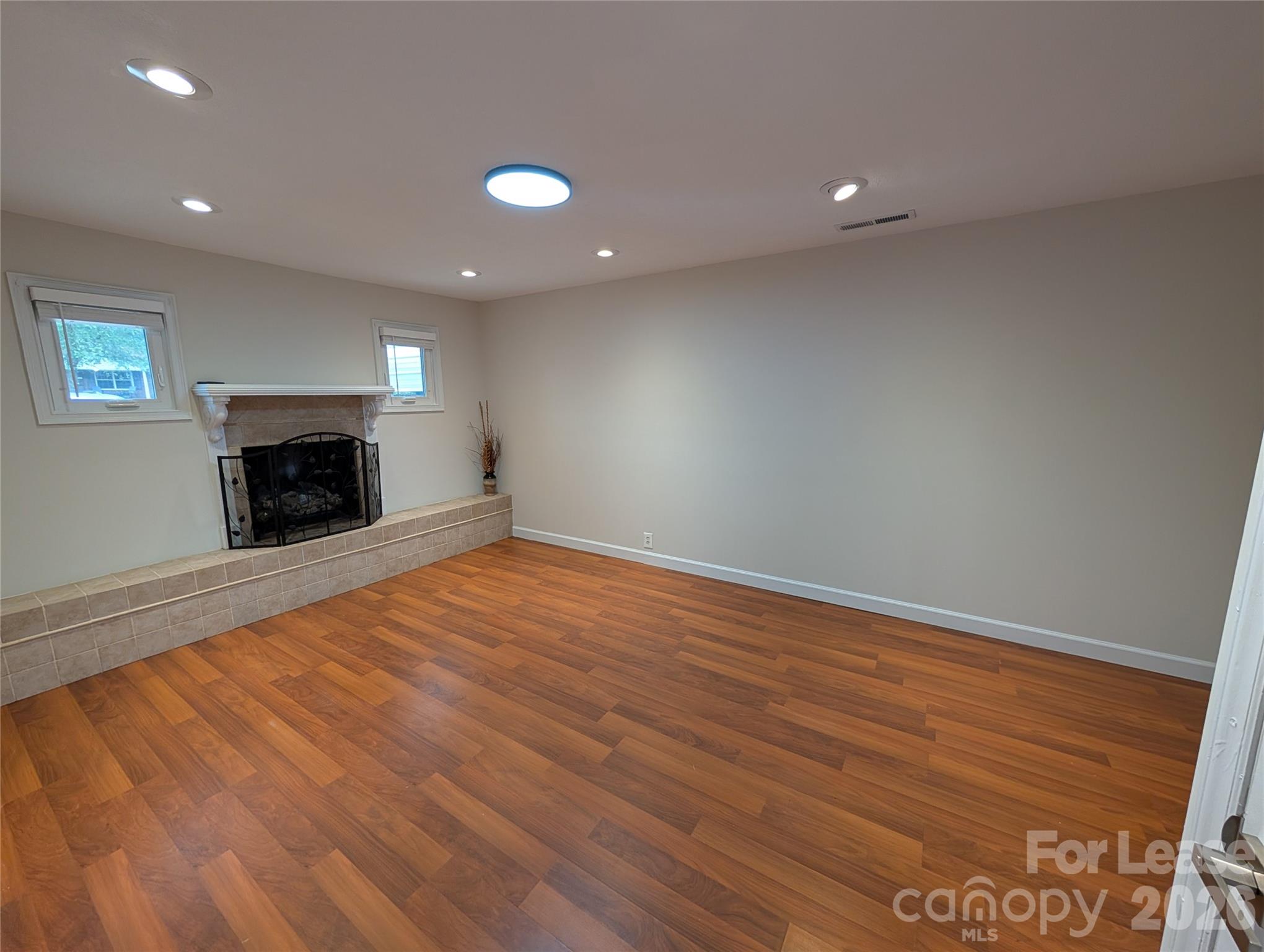702 Dogwood Lane Property Photo 2