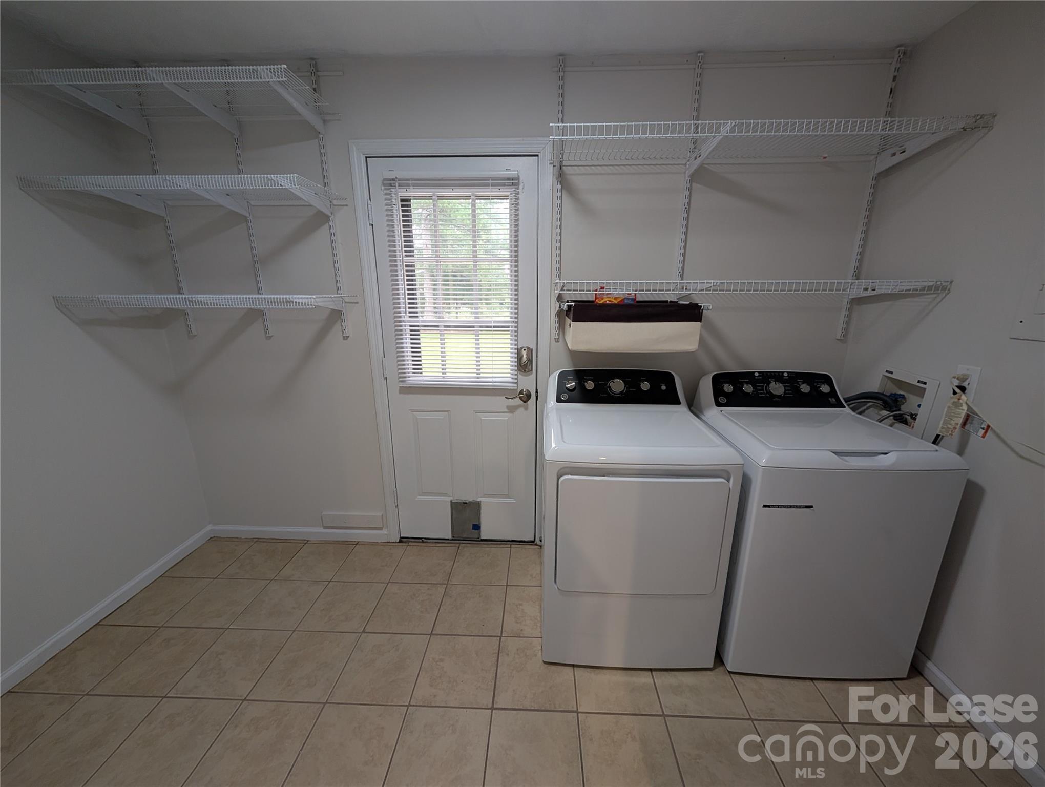 702 Dogwood Lane Property Photo 3