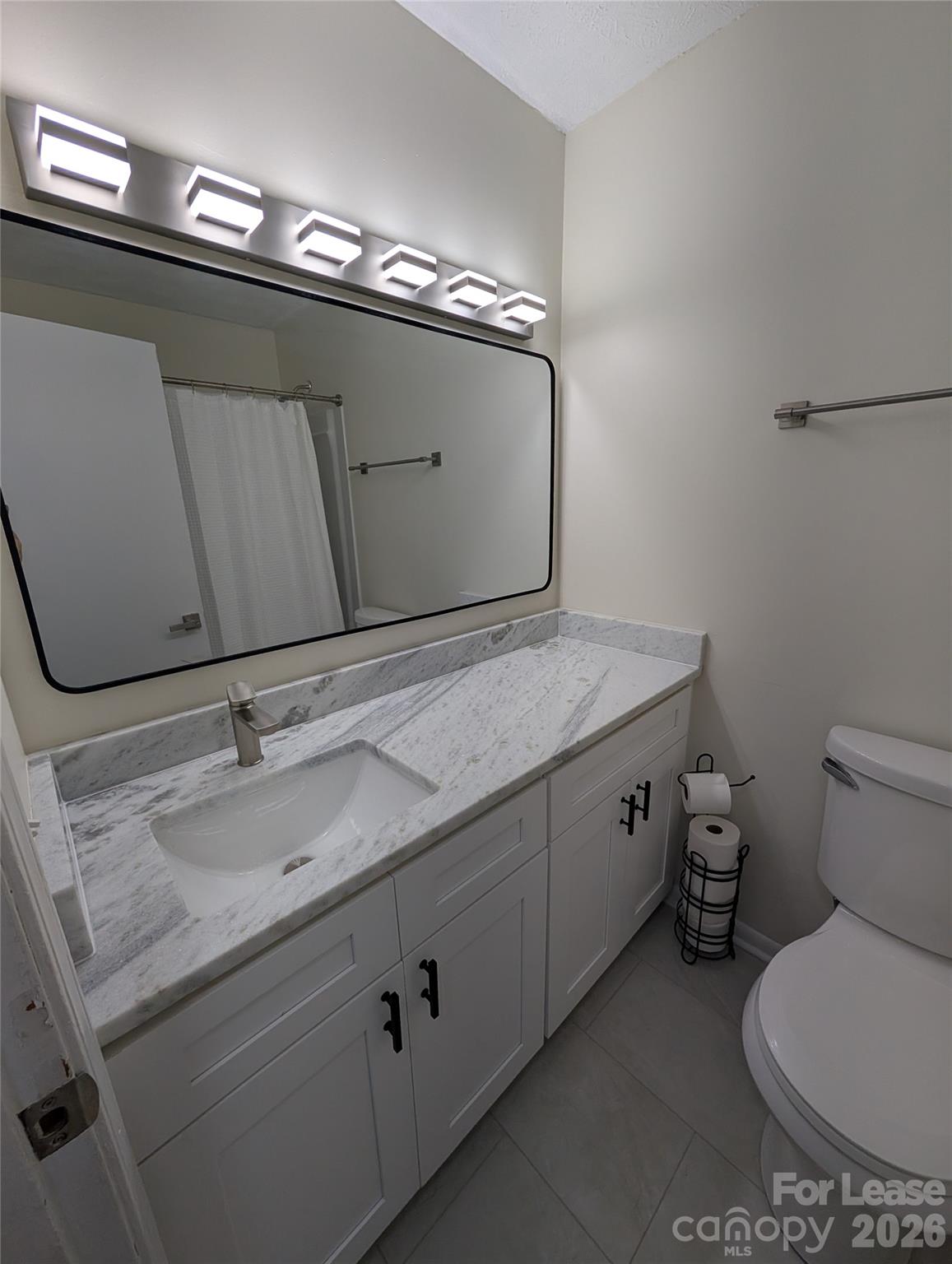 702 Dogwood Lane Property Photo 6