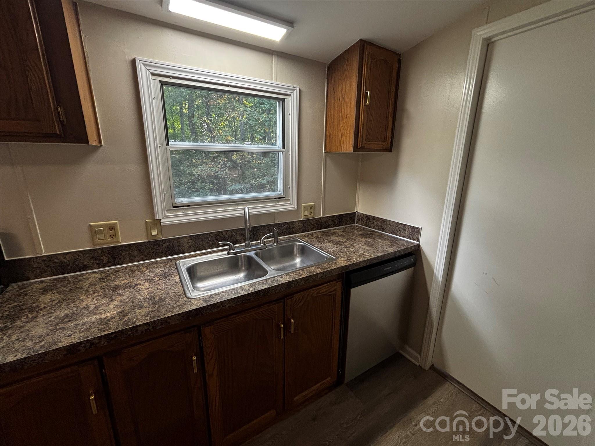 233 Starlight Drive Property Photo 5