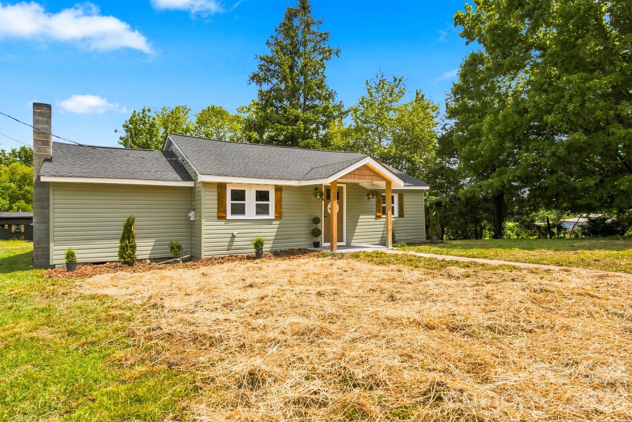 1325 King Road Property Photo 5
