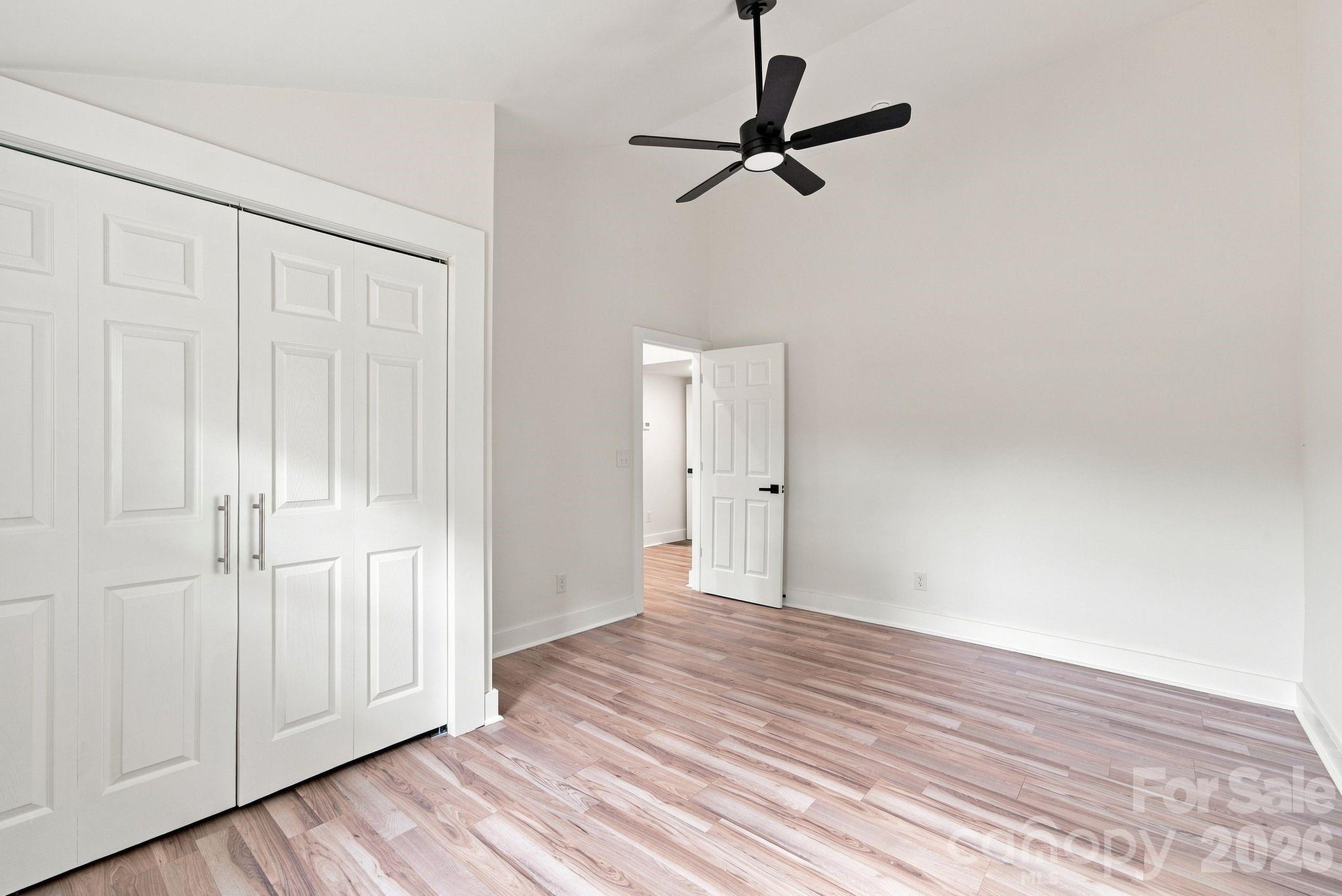 1325 King Road Property Photo 10