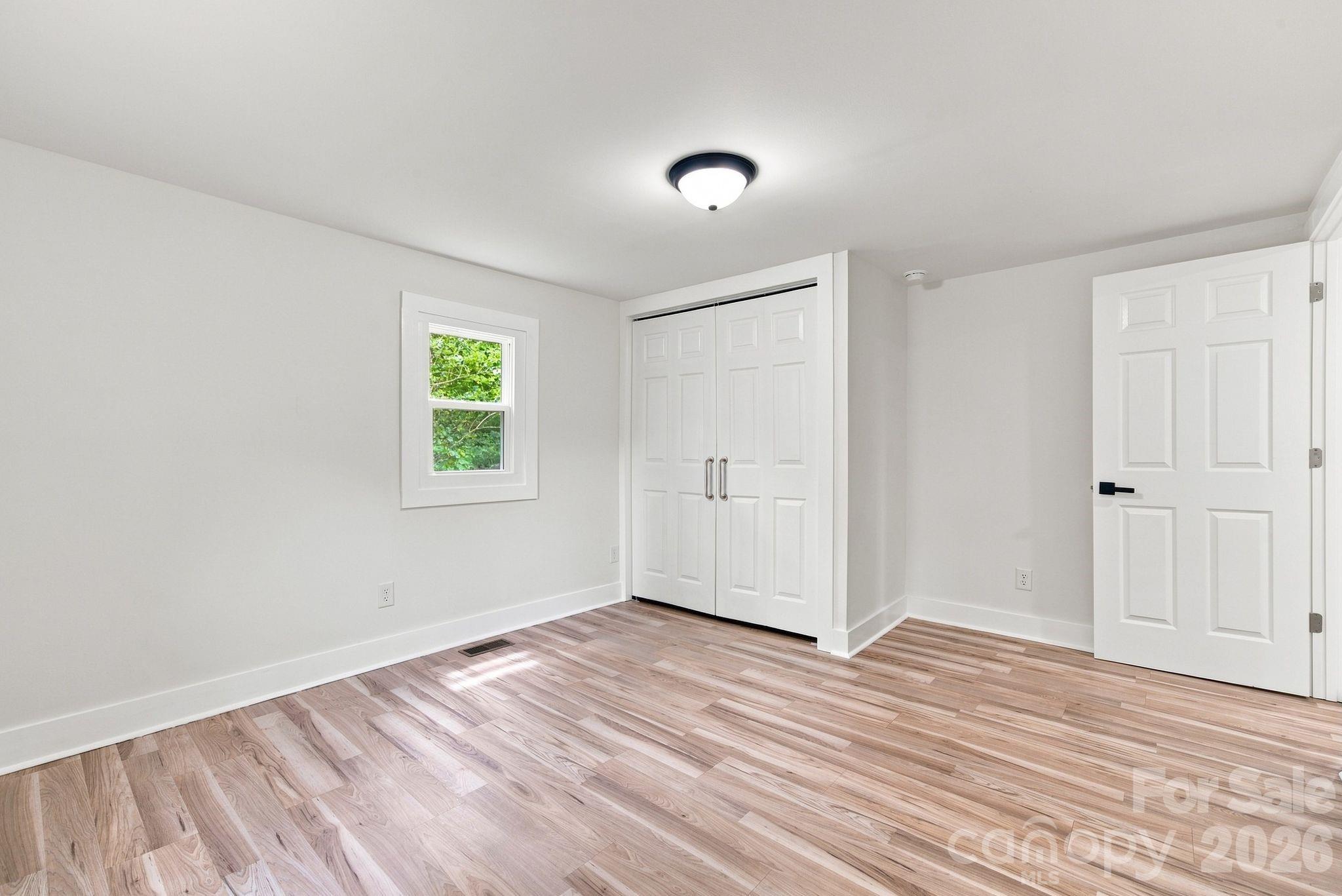 1325 King Road Property Photo 11