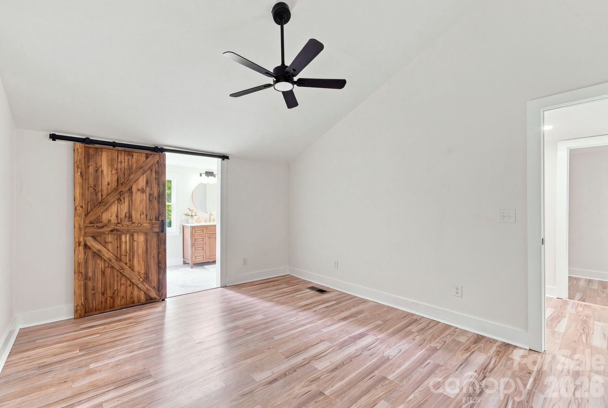 1325 King Road Property Photo 16