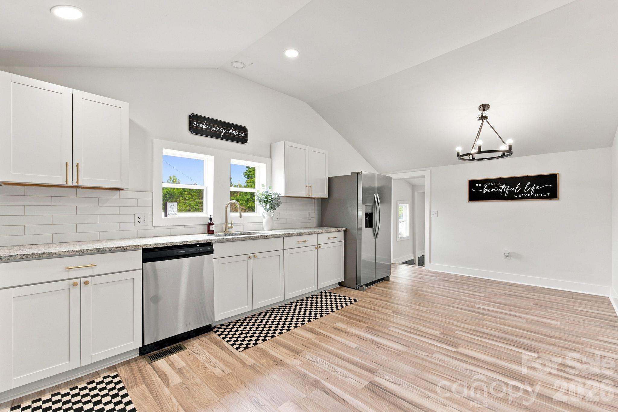 1325 King Road Property Photo 21