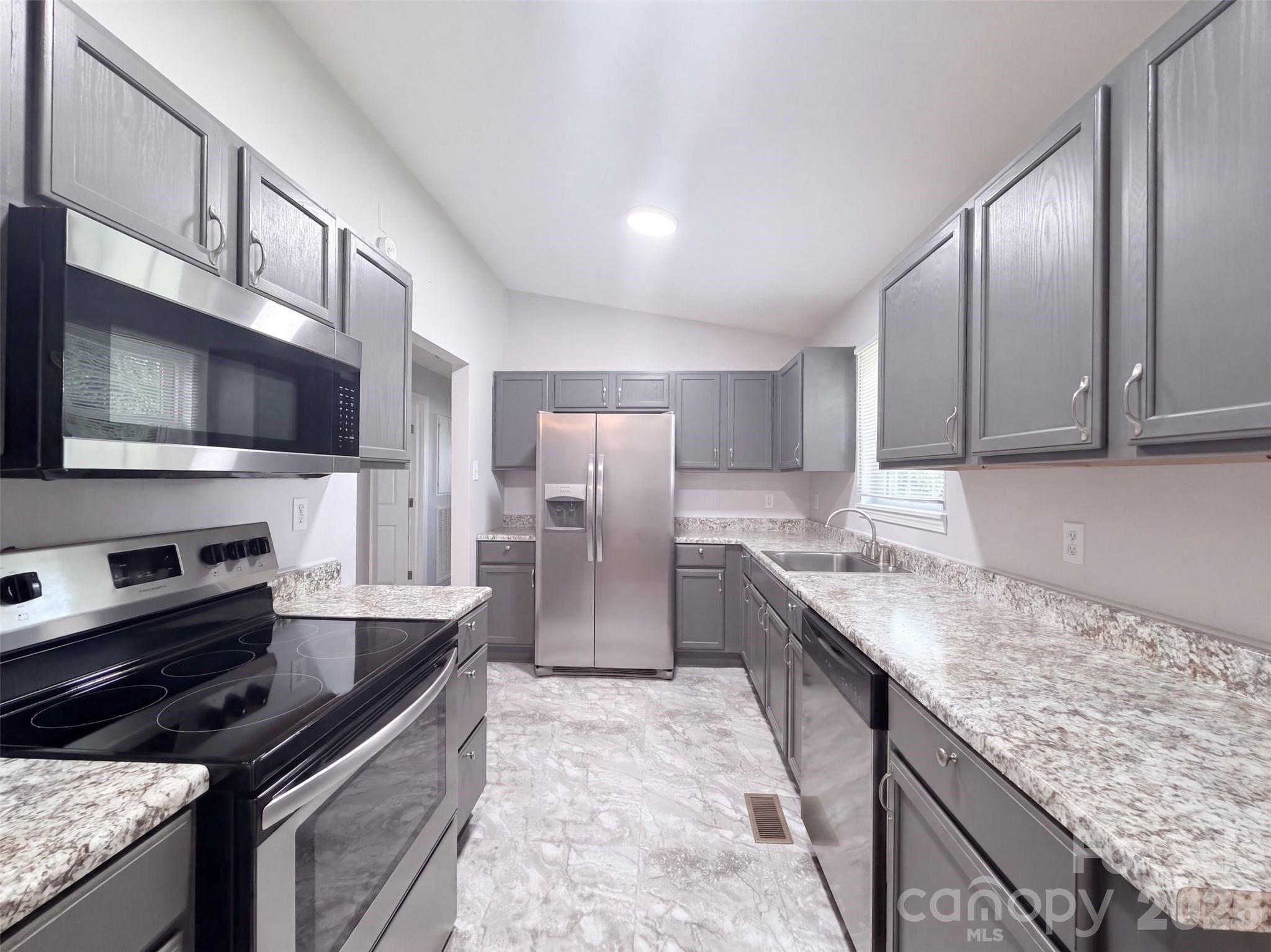 449 Virginia Avenue Property Photo 2