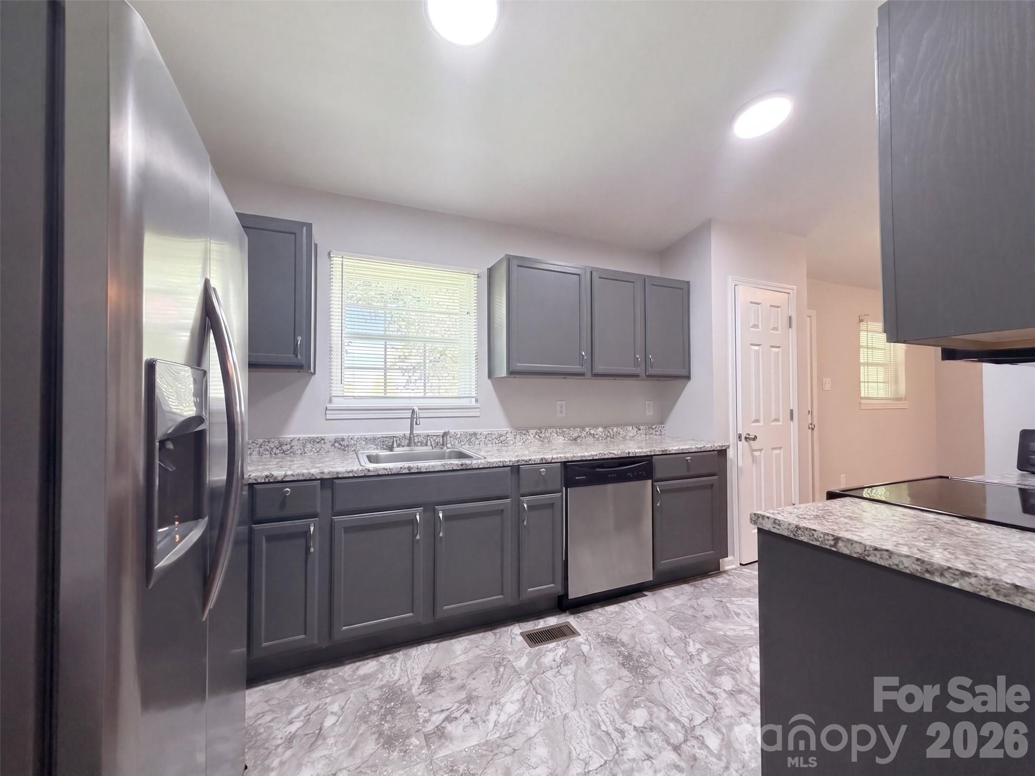 449 Virginia Avenue Property Photo 7