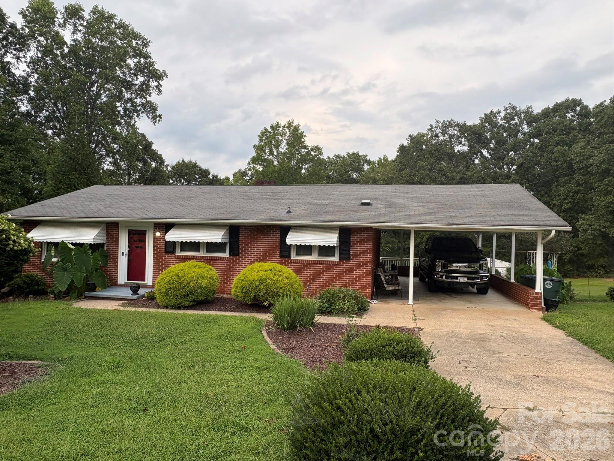 730 Harris Avenue Property Photo 1