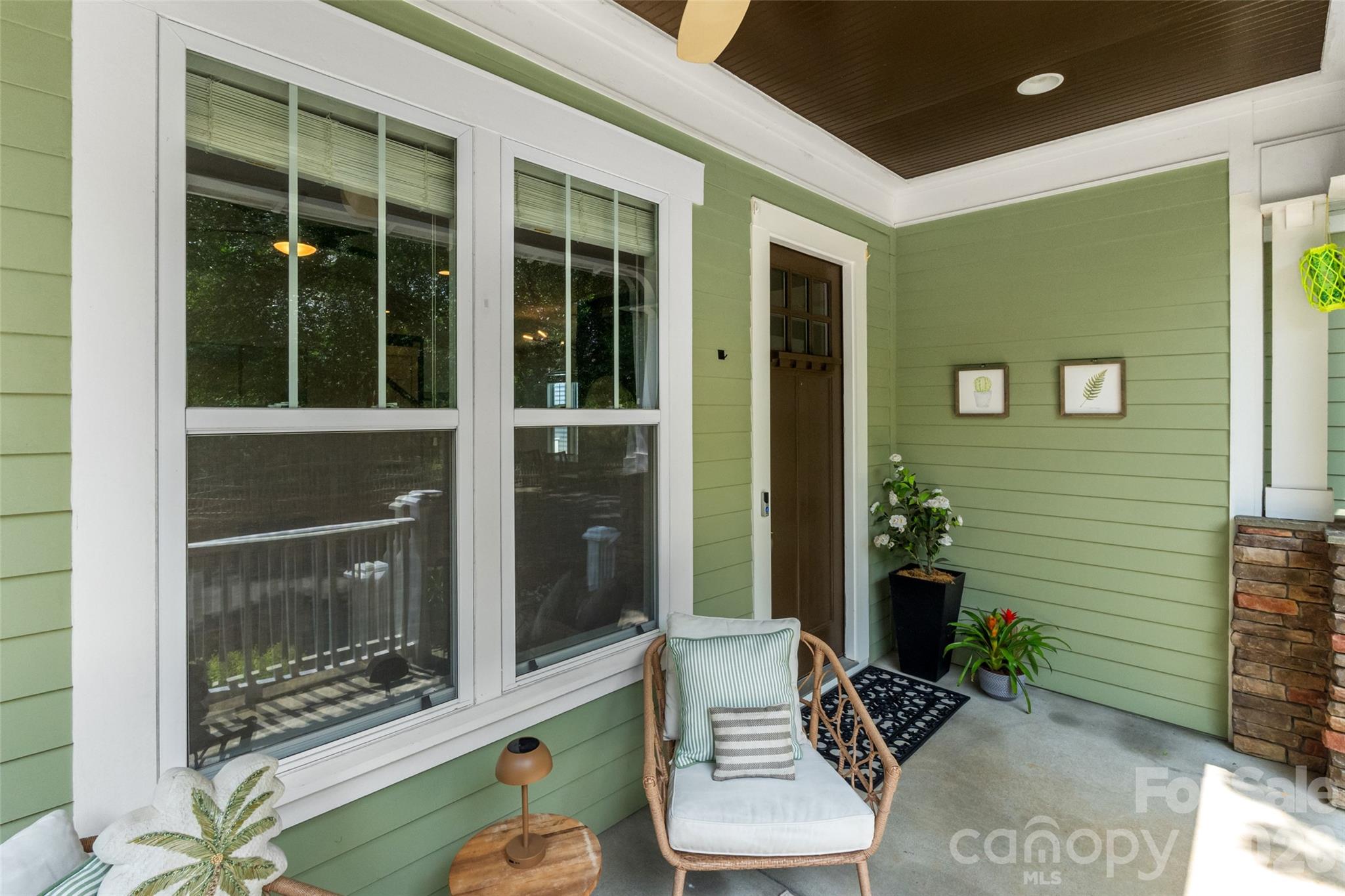 9236 Creekside Park Road Property Photo 3